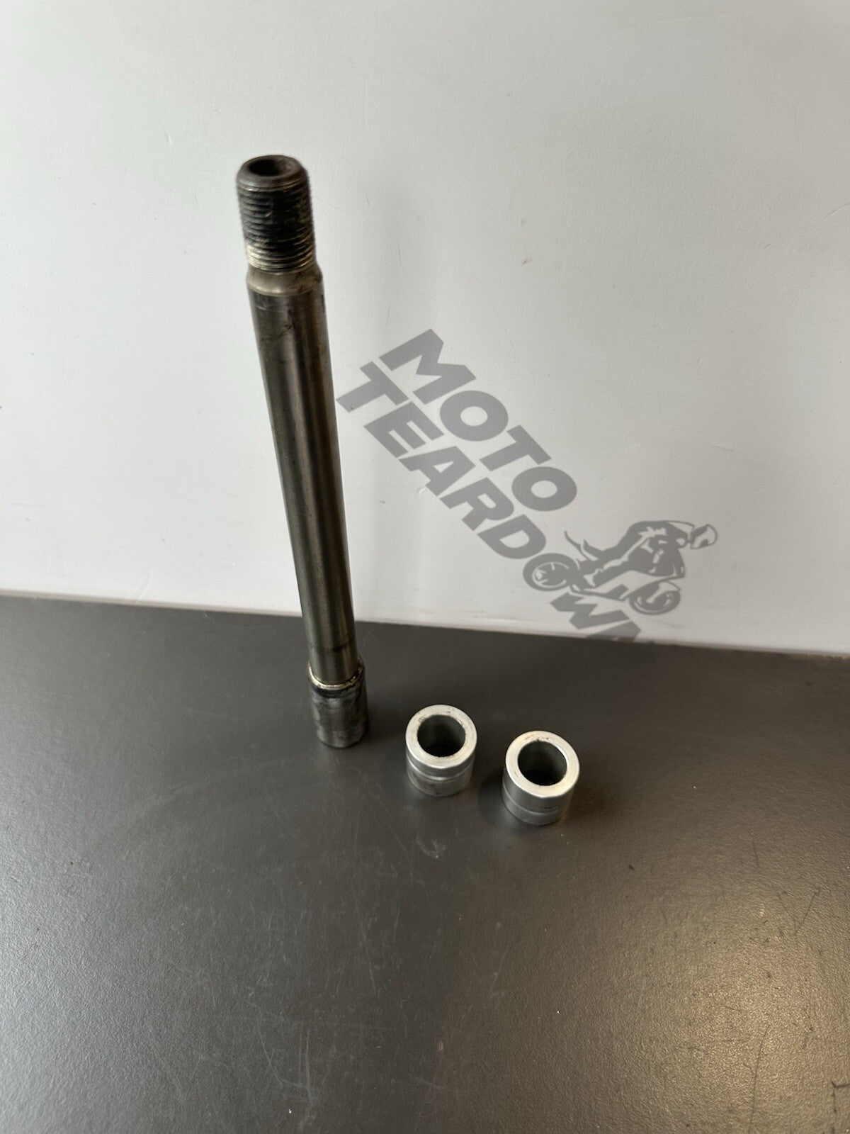 TRIUMPH STREET TRIPLE 765S 765RS 765 FRONT WHEEL SPINDLE FRONT AXLE 2017-2019