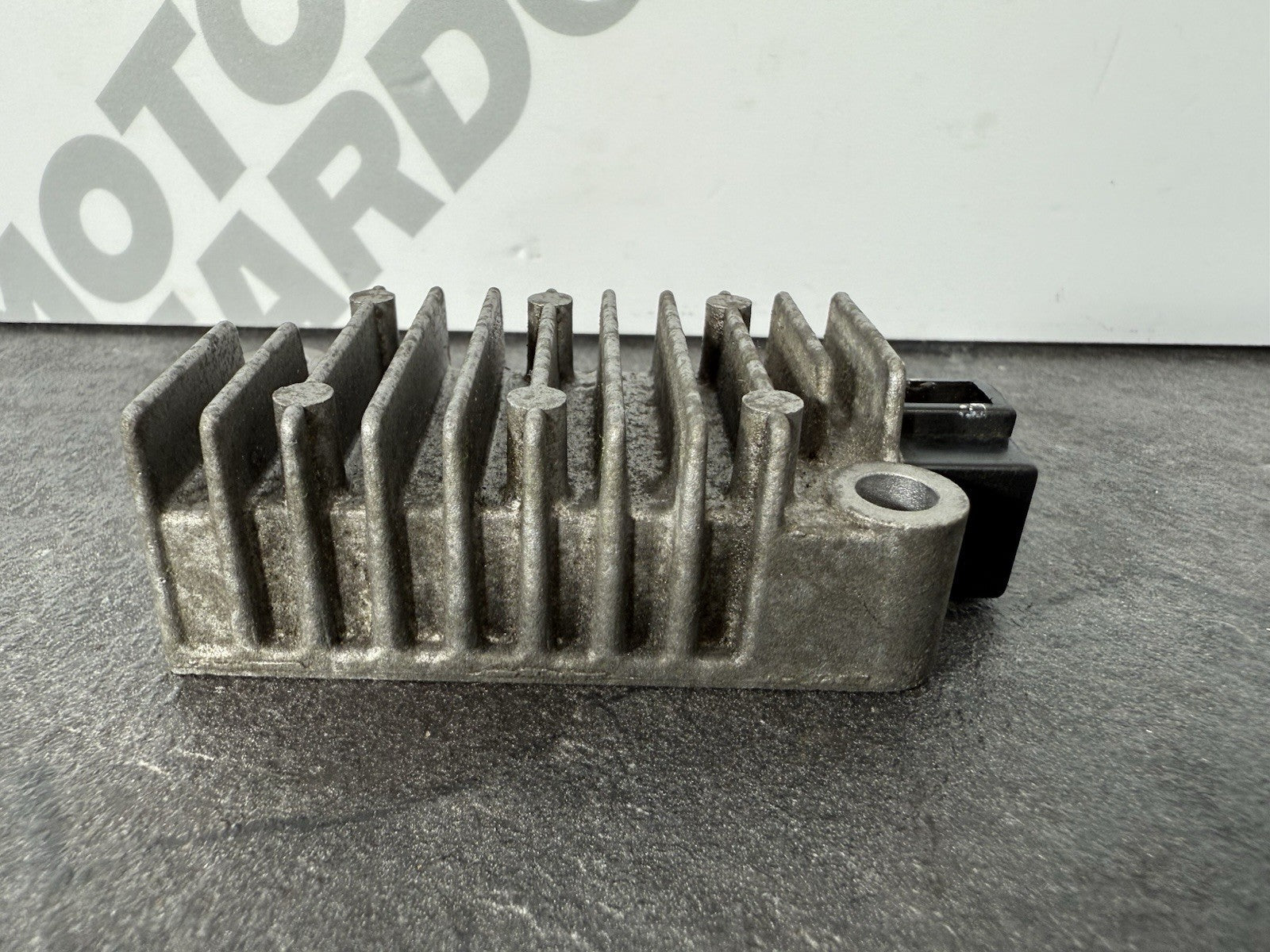 Yamaha YZF R125 R 125 2014 Regulator Rectifier 26983 Miles 2008-2018 OEM