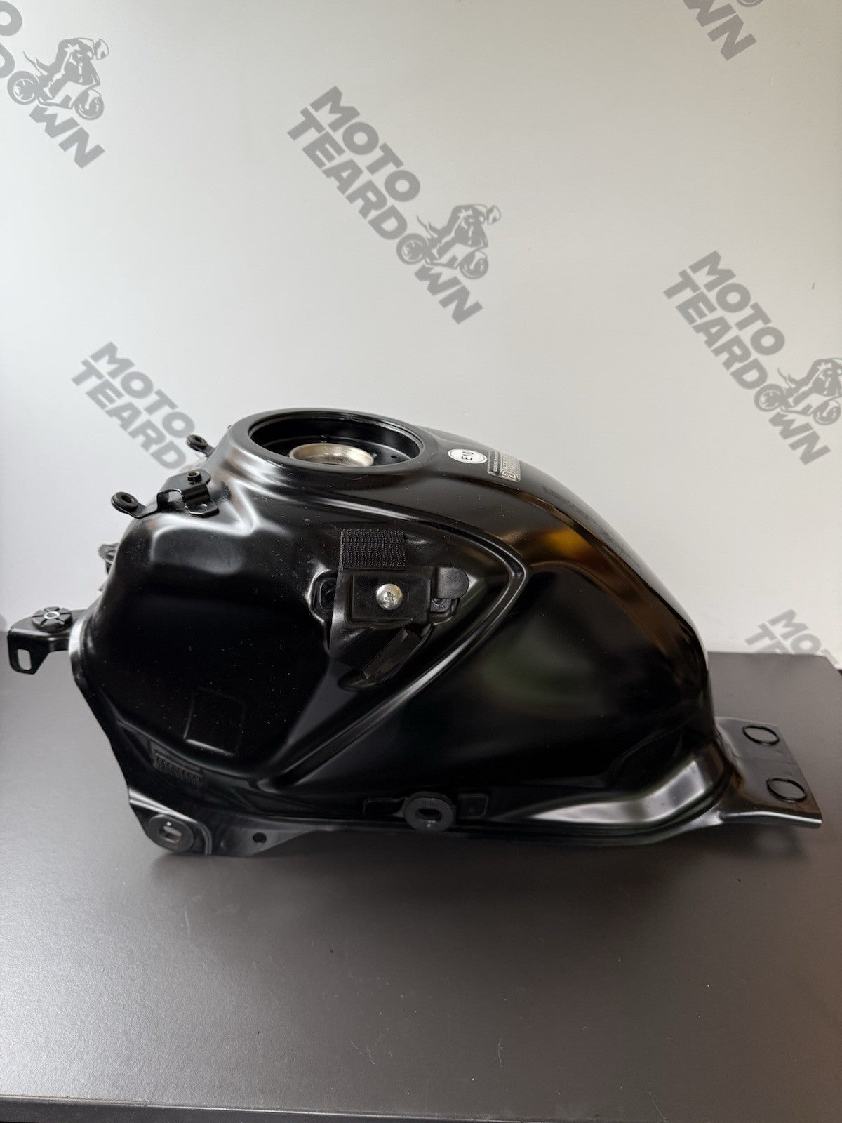 Suzuki GSXS 125 petrol Tank fuel tank 2017 - 2022 GSXS 125 Fuel Tank Petrol Tank