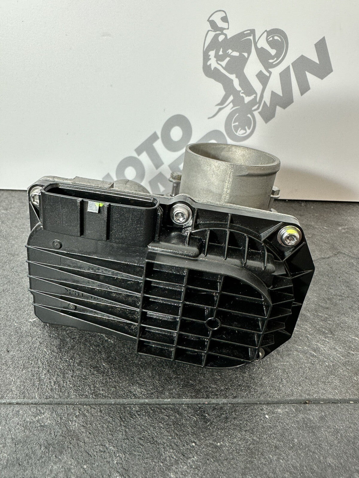 Triumph Trident 660 2022 Throttle Body KEIHIN 2962 Miles 2021-2024 OEM