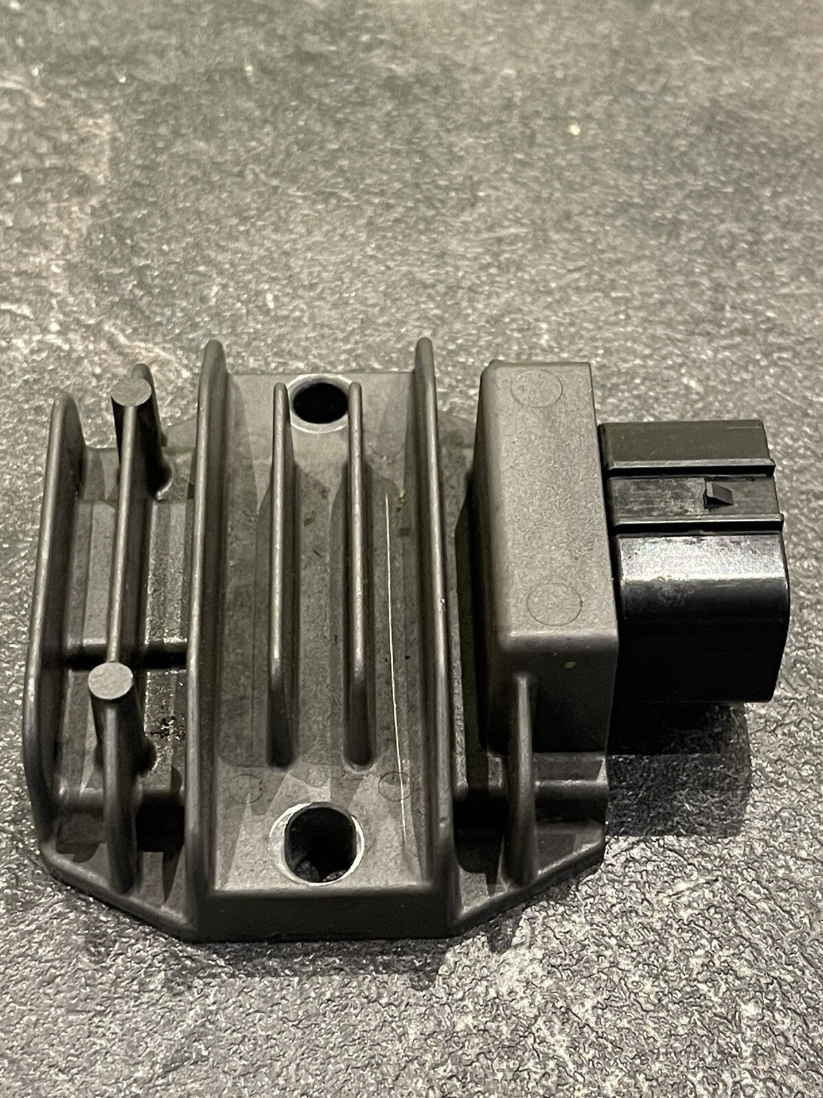 KTM Superduke R 1290 2018 2019 Regulator Rectifier Unit Only 8115 Miles OEM