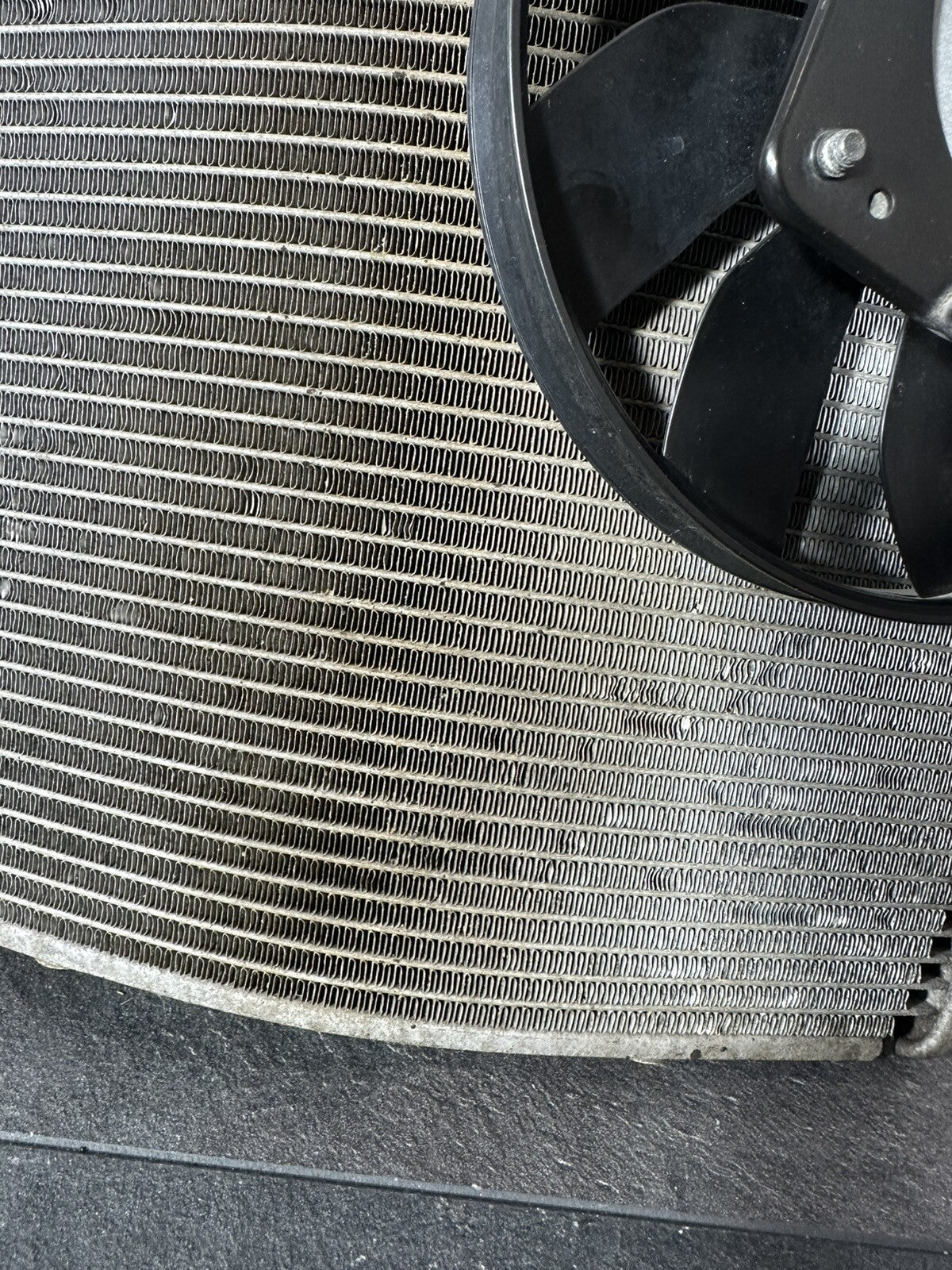 Suzuki GSXR 1000 2014 Radiator Coolant Radiator 22774 Miles 2009-2016 OEM