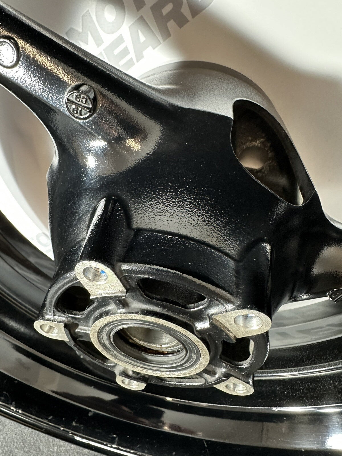 Suzuki GSXR 1000 2014 Rear Wheel Rim ENKEI 22774 Miles 2009-2016 OEM