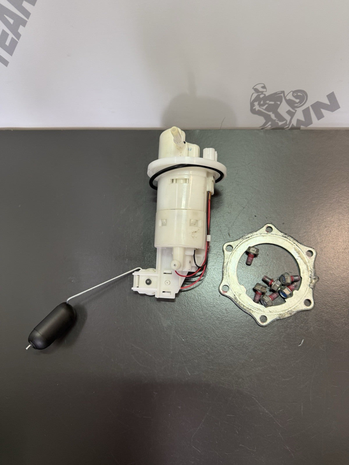 c9aaeb65-8391-4217-b08e-32bb91b2a7e1