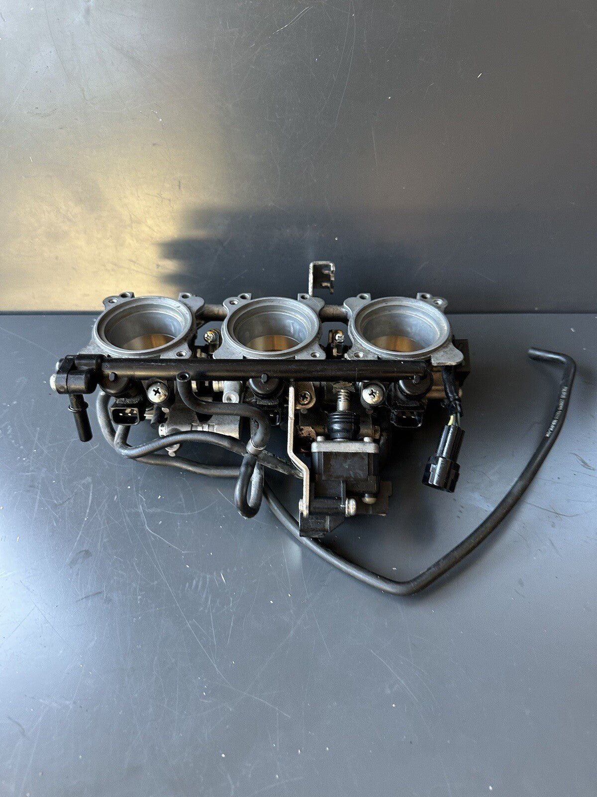 Triumph Daytona 675R Throttle Bodies OEM Daytona 675R Throttle Bodies OEM 2011