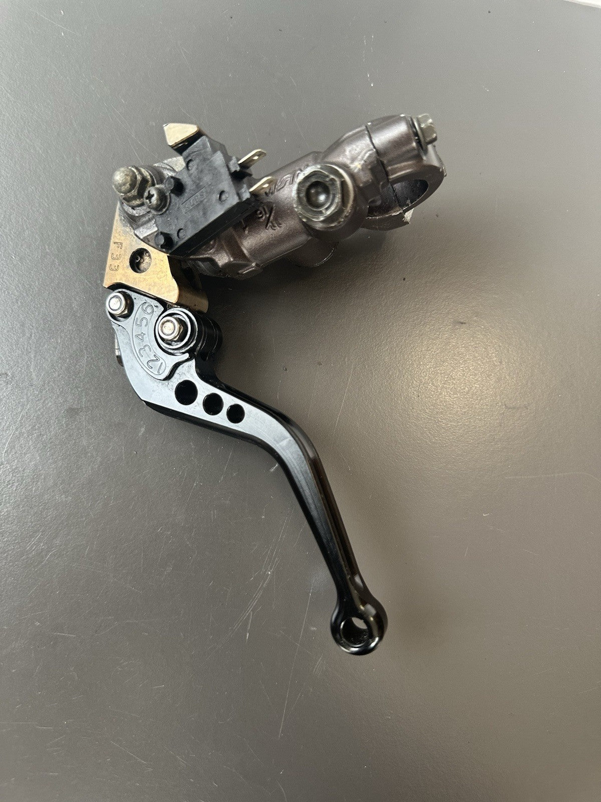 Honda CBR 1000 RR Front brake master cylinder 2004-2005 SPARES/REPAIRS DAMAGED