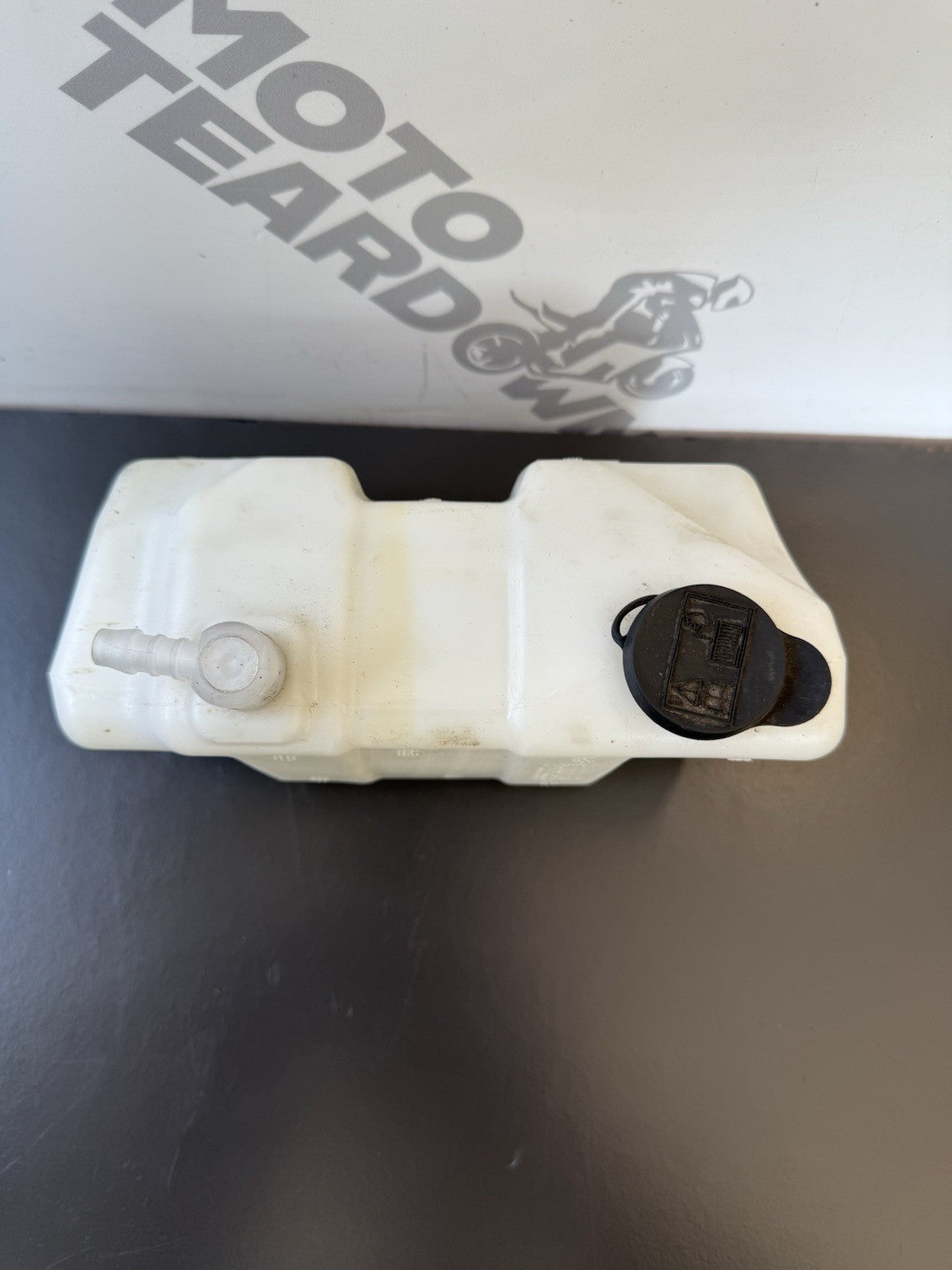 TRIUMPH STREET TRIPLE 675R COOLANT BOTTLE Radiator Coolant Bottle T2102200 2010