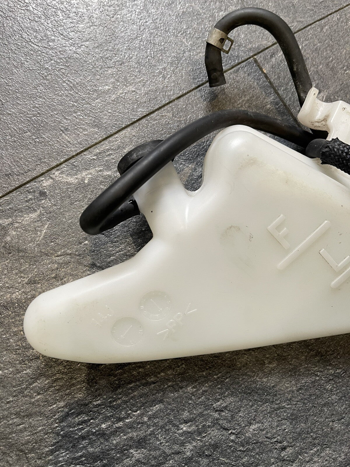 Suzuki GSXR 750 2015 L5 Coolant Reservoir Bottle GSXR 600 2011-2018 15287 Miles