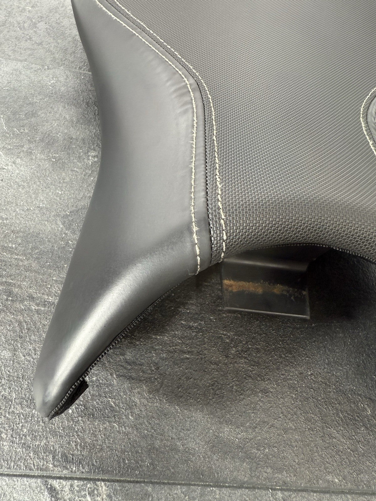 Triumph Street Triple 765 RS 2021 Front Riders Seat 21650 Miles 2020-2022 OEM