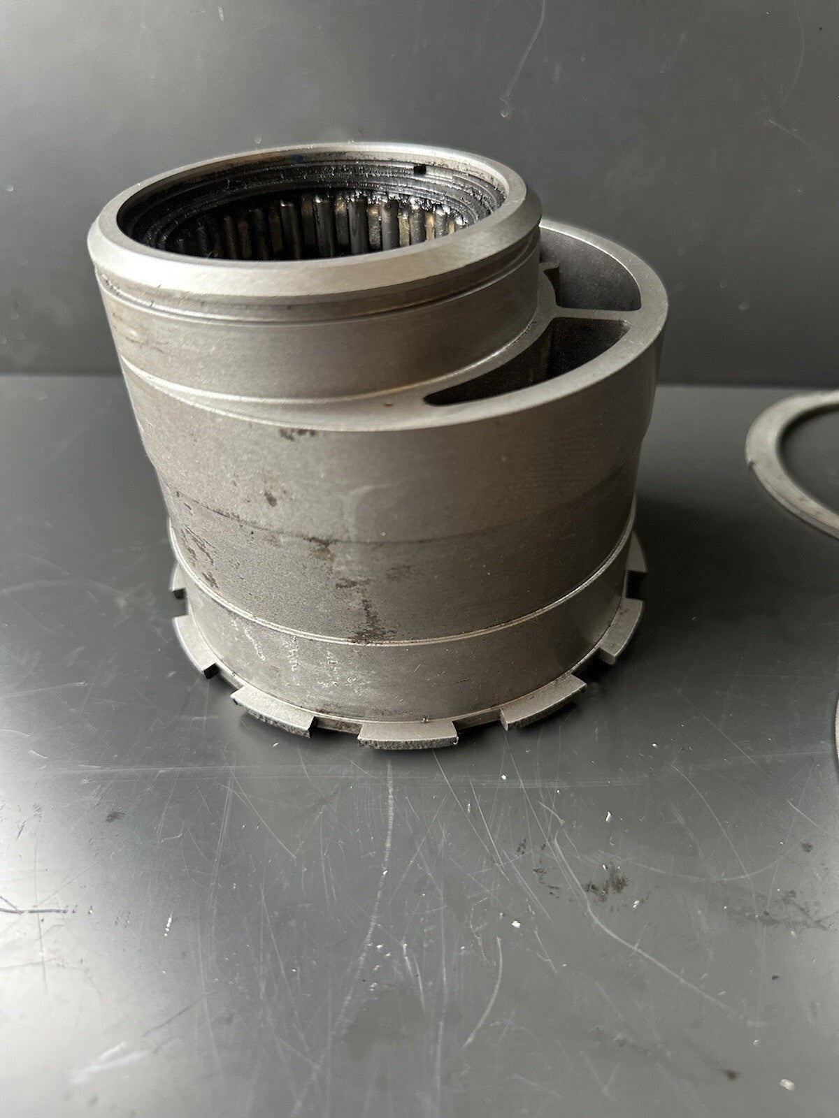 Triumph Speed Triple 1200 RR 2022 rear eccentric drive hub