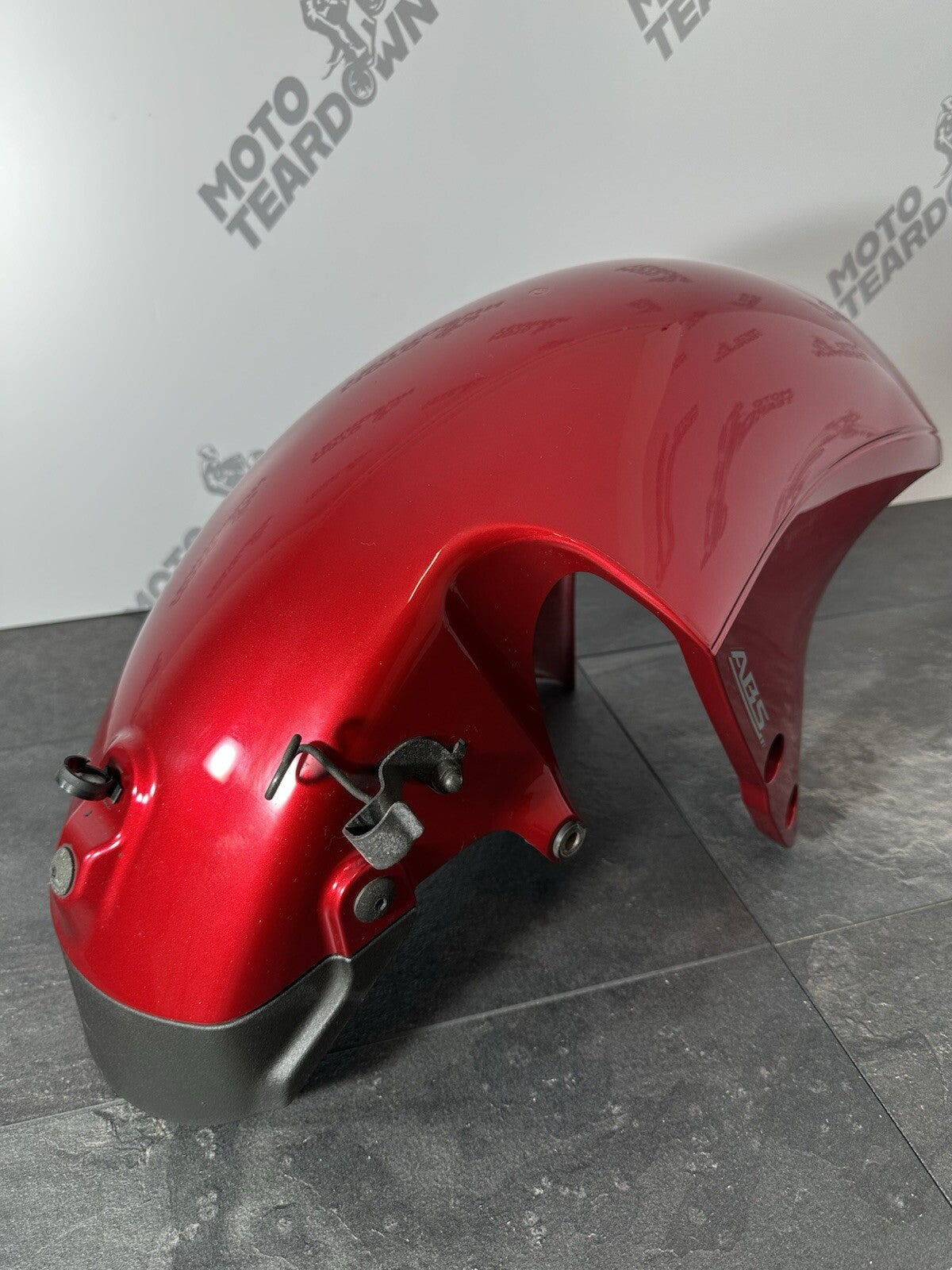 Suzuki GSXR 1300 2016 HAYABUSA Front Mudguard Front Fender 18408 Miles OEM