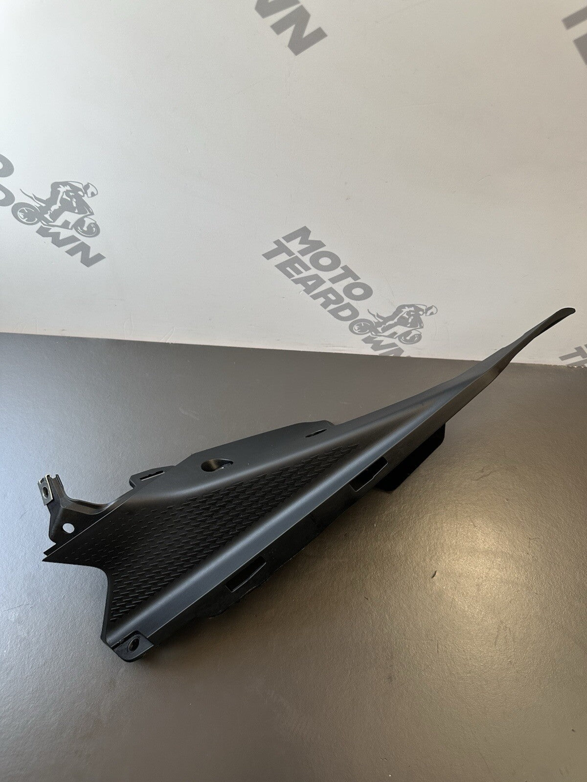 KTM 125 Duke right hand inner fairing panel 2024-2025 RT Inner Panel BROKEN CLIP