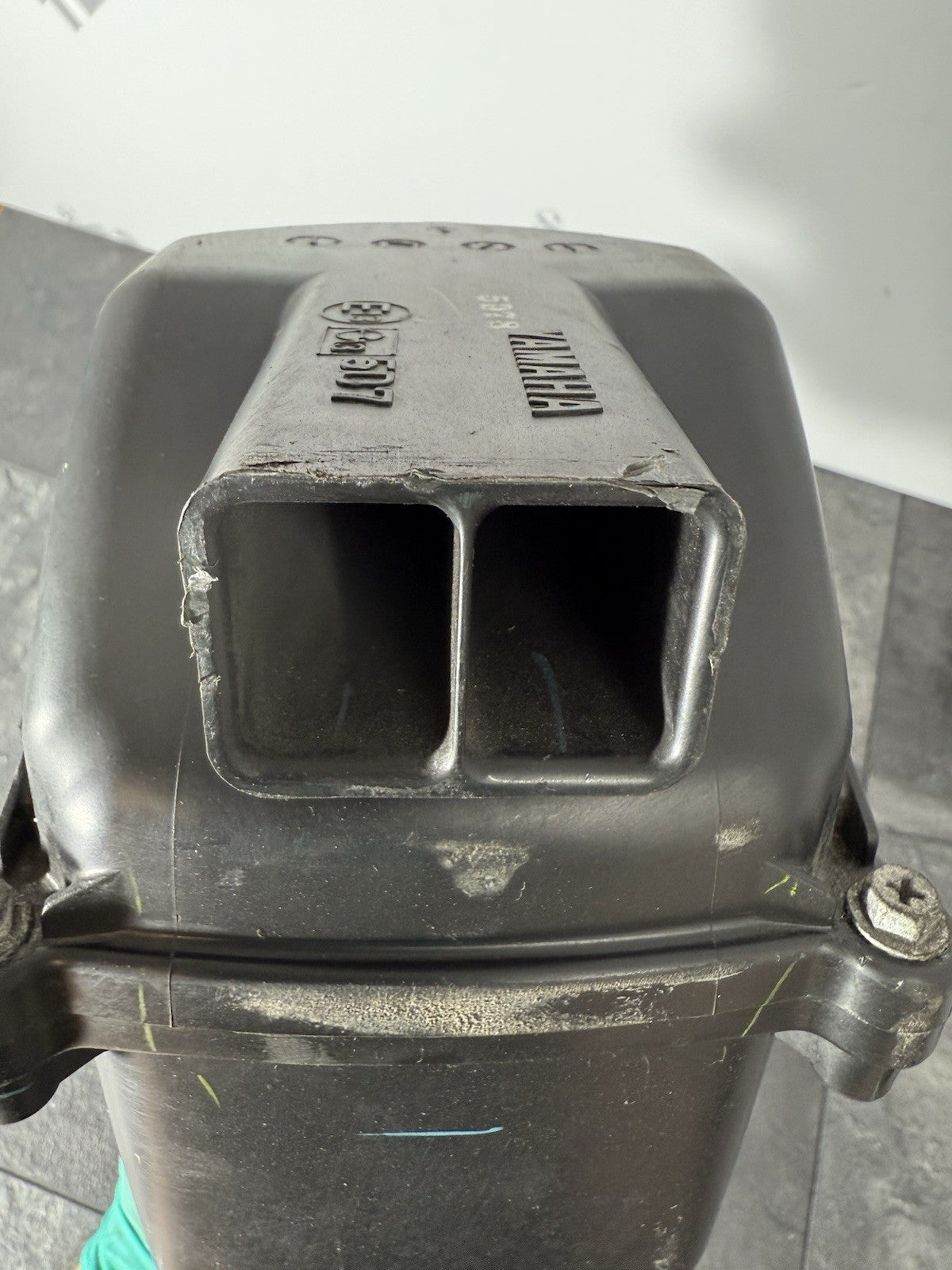 Yamaha YZF R125 R 125 2014 Airbox Air Box Filter 26983 Mile 2008-2018 OEM