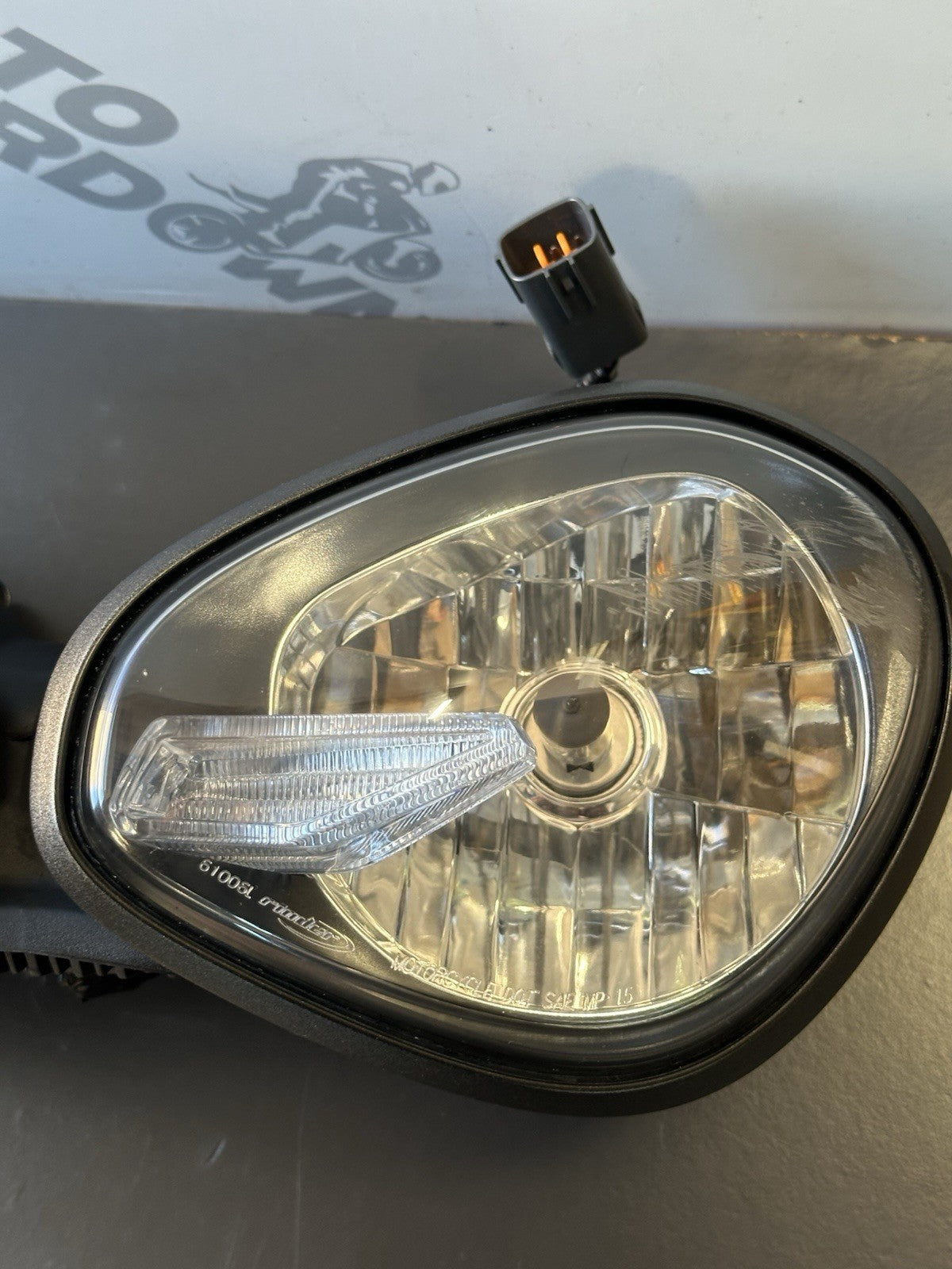 Triumph Street Triple 765R Genuine Headlamp 765 Headlight OEM T2701345 SCUFFED