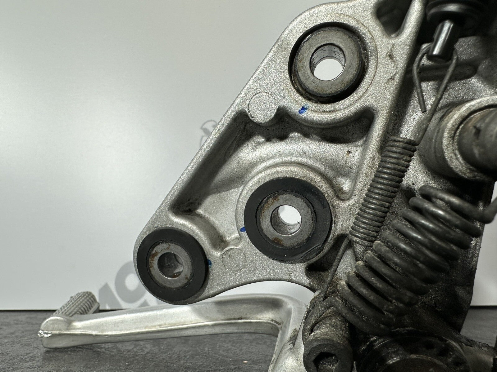 Suzuki GSXR 1300 2016 HAYABUSA Right Rearset Footrest Rear Brake 18408 Miles OEM