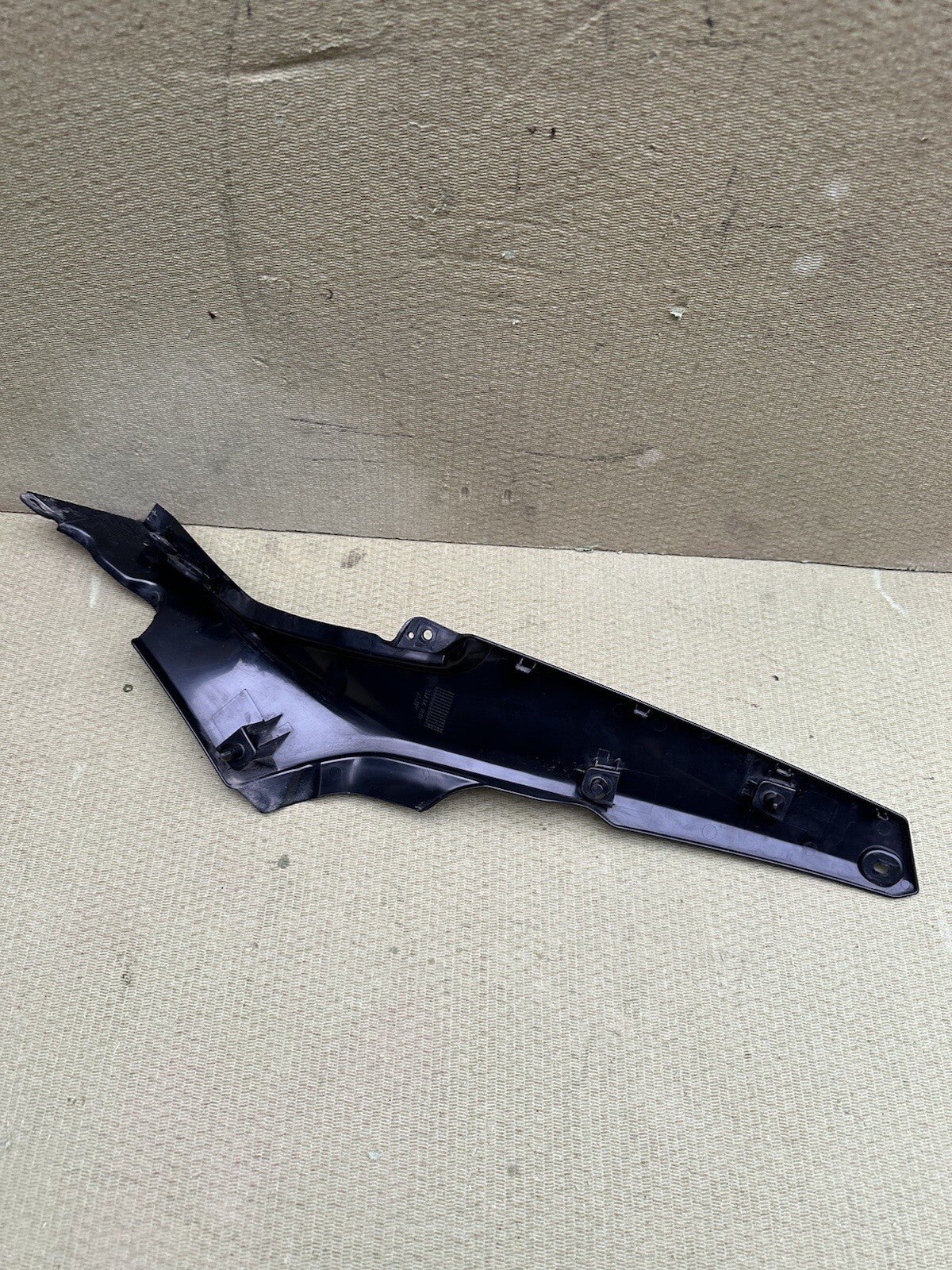 Yamaha Yzf R7 Yzf690 2022-2023 Left Side Fuel Tank Infill Fairing R7 Left Infill
