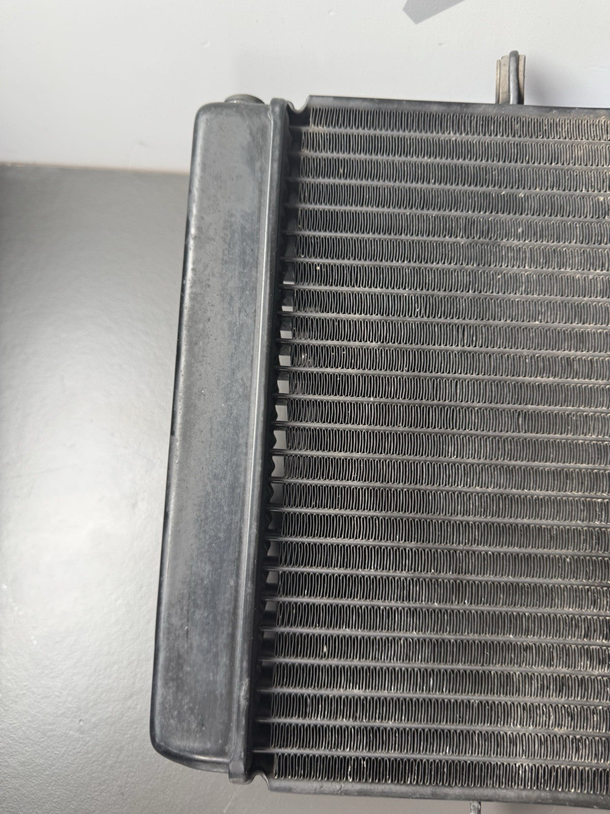 Triumph Street Triple 675R Radiator & Fan Rad 2008-2011 675R Radiator 2010 OEM