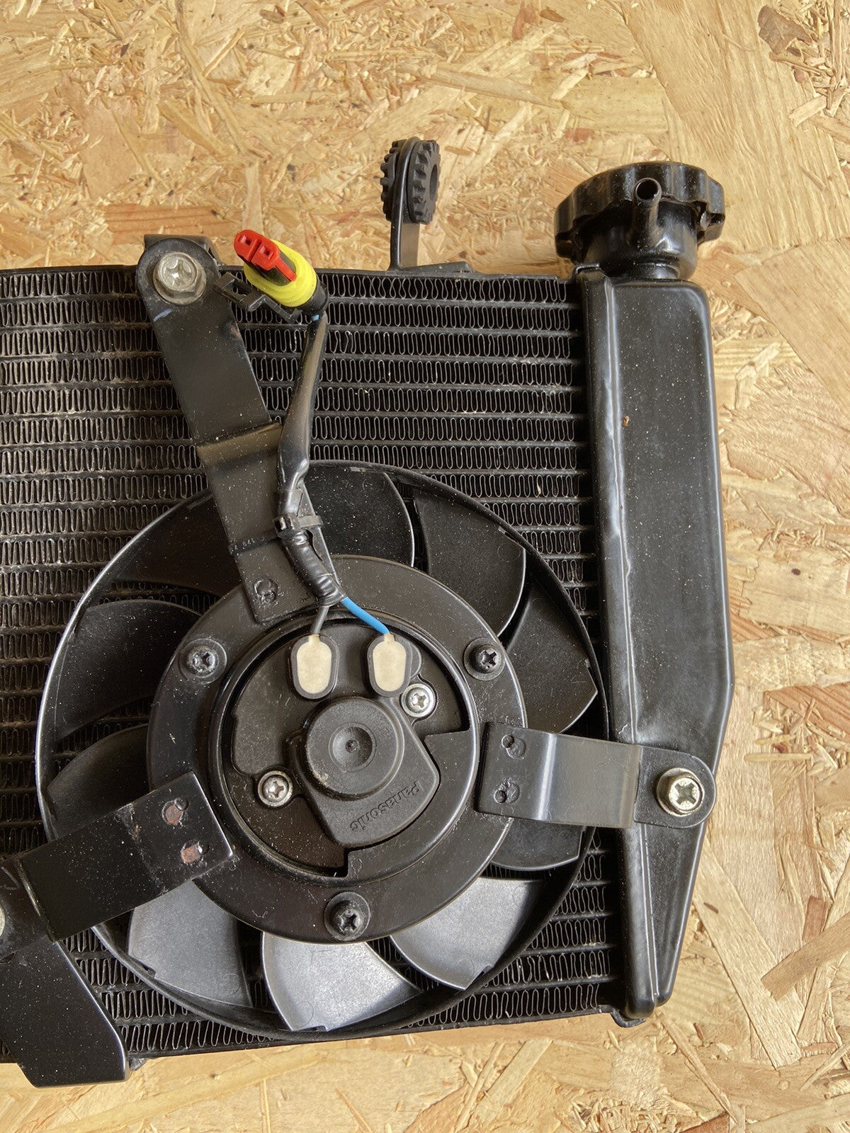 Ducati 1098 radiator + fans 1098 WATER COOLER Radiator And Fans 2007-2009 OEM