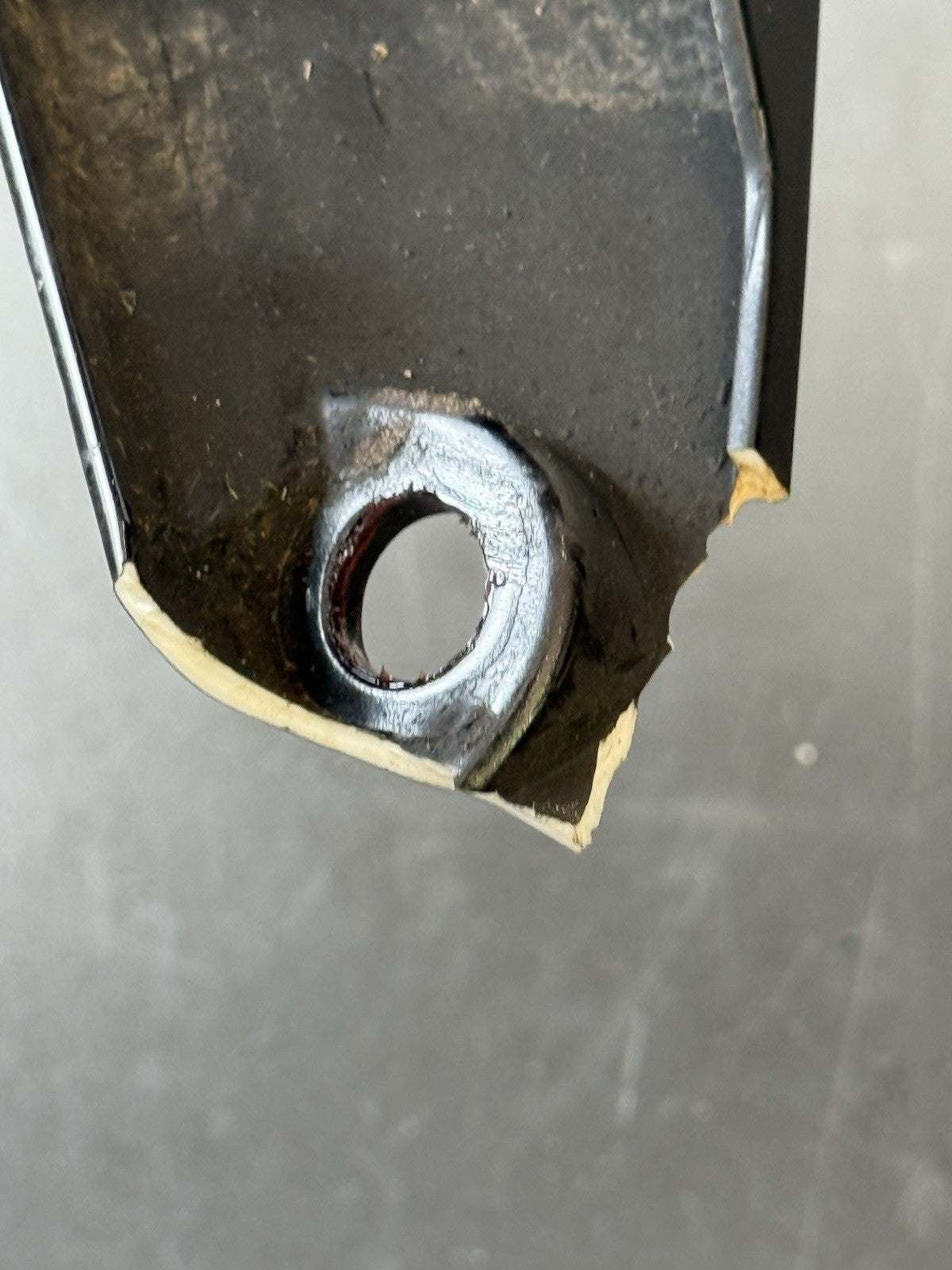 TRIUMPH STREET TRIPLE 675R FRONT MUDGUARD FENDER GLOSS BLACK *SEE DESCRIPTION*