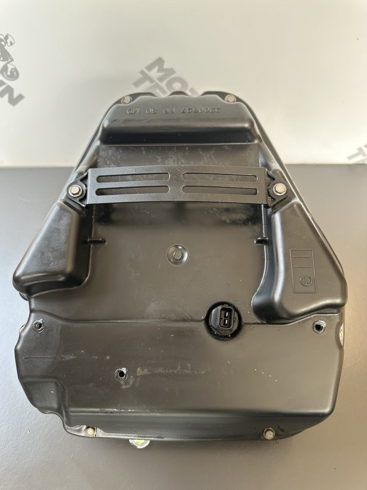 Triumph STREET TRIPLE 675 Airbox 2007-2011 Triumph Street Triple 675 Air Box OEM