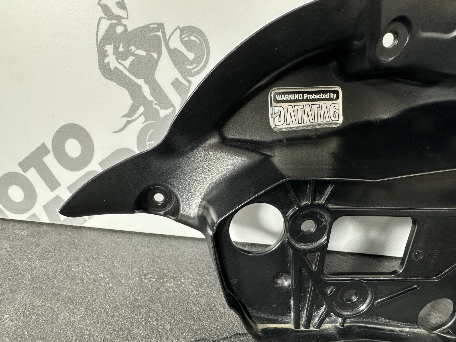 Triumph Street Triple 675 R 2015 Clock Surround Speedo Mount 2013-2016 16470m