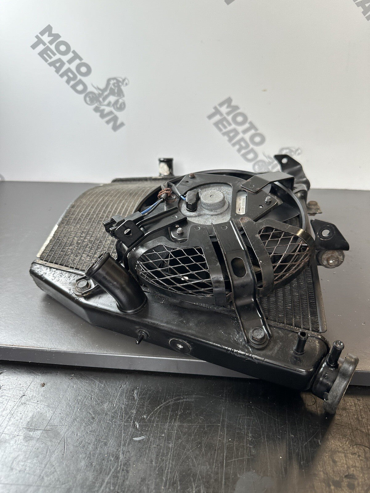 Suzuki GSXR 1000 Radiator Coolant Rad 2009-2016 Only 33,787 Miles OEM Radiator