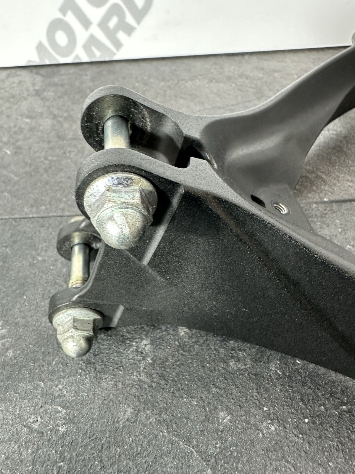 Suzuki GSXR 1000 2014 Clock Stay Speedo Bracket 22774 Miles 2009-2016 OEM
