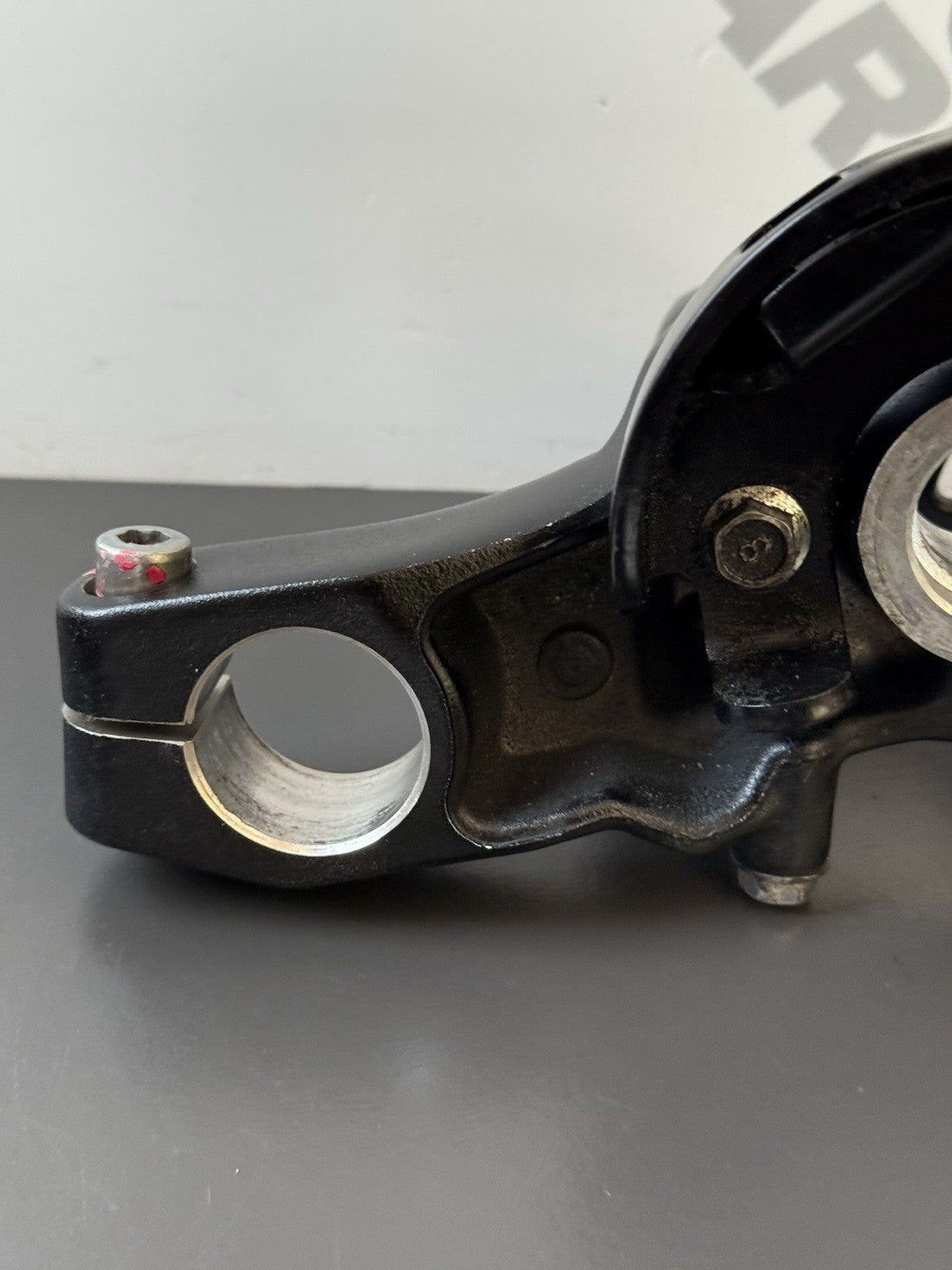 SUZUKI GSXS 125 2017-2021 TOP FORK YOKE Top Clamp Suzuki GSXS 125 Top Clamp OEM
