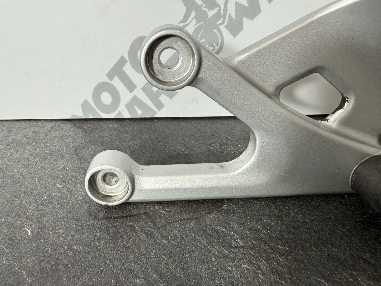 Yamaha YZF R125 R 125 2014 Left Rearset Footrest Mount 26983 Miles 2008-2018