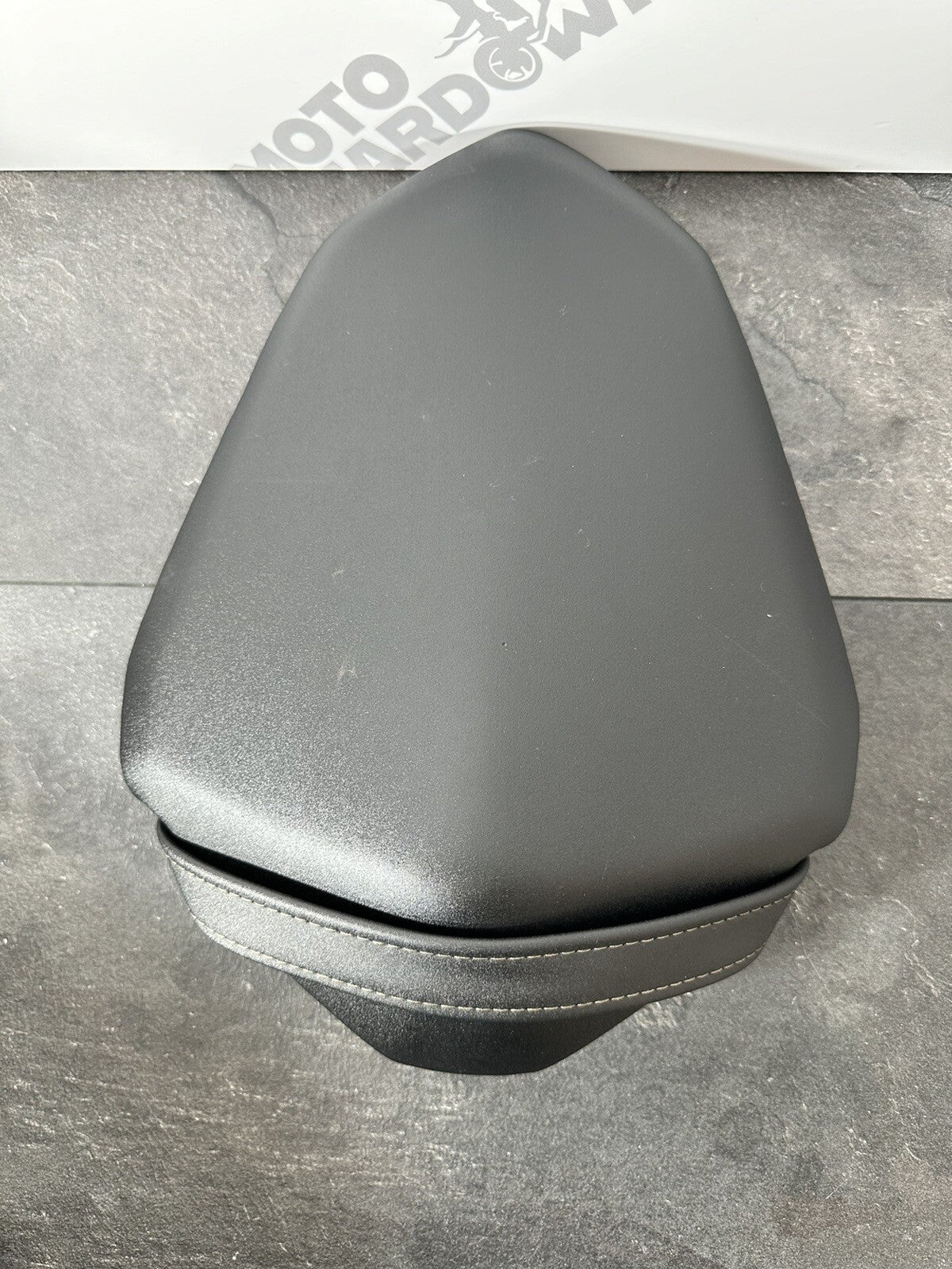 Kawasaki Z800 2016 Pillion Seat Passenger Seat 12691 Miles 2013-2018 OEM Z 800