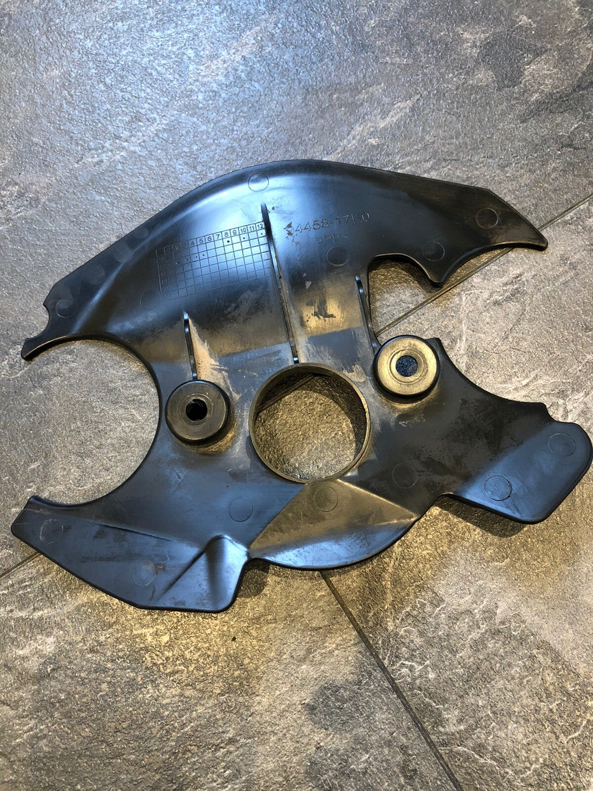 Suzuki GSXR 1000 Lower Yoke Splash Guard Fairing 2018 L7 L8 L9 17 18 19 OEM