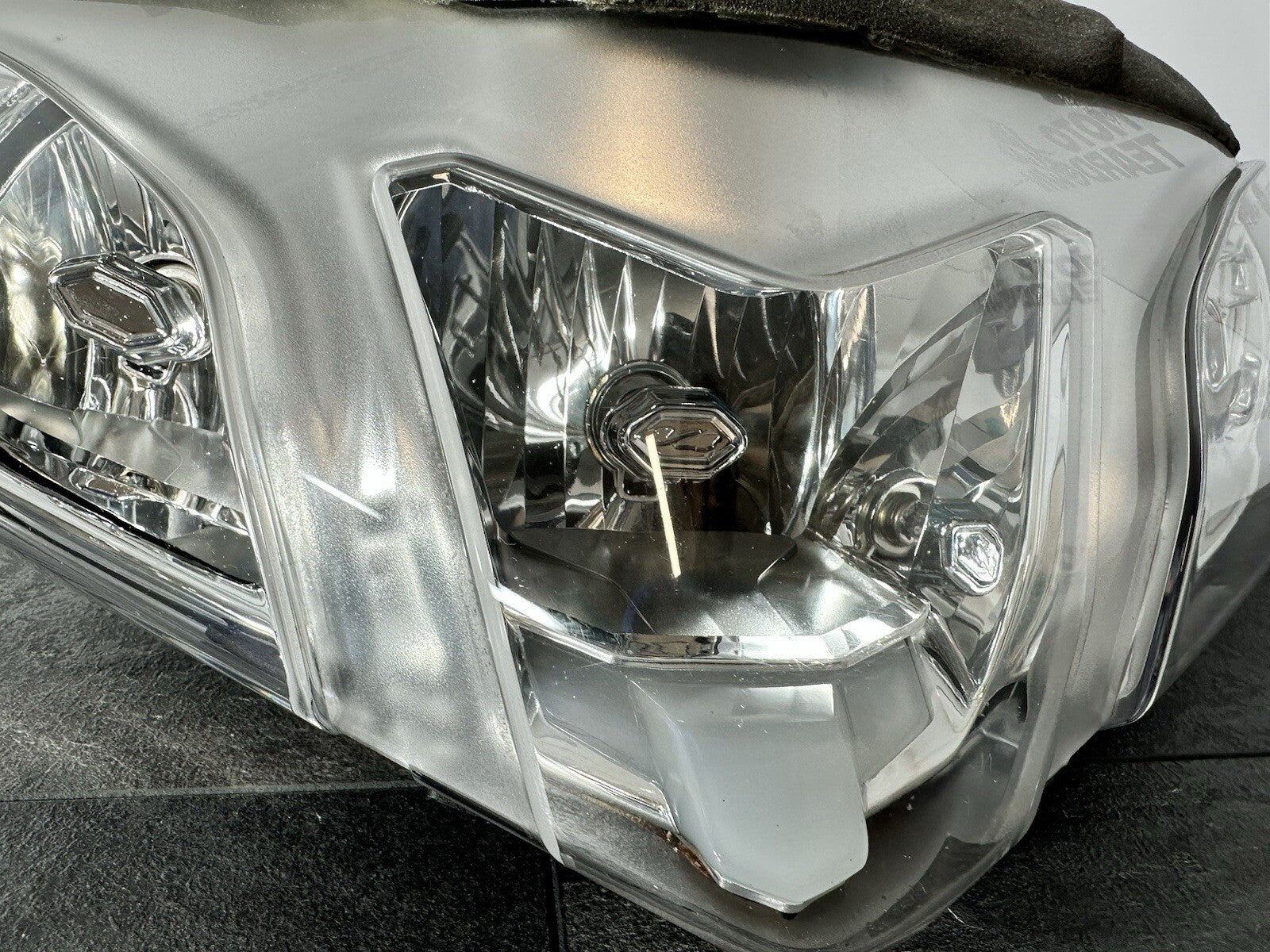 Aprilia RSV4 RF 1000 2016 Headlight Assembly Light Cluster 2015-2020 OEM Tuono