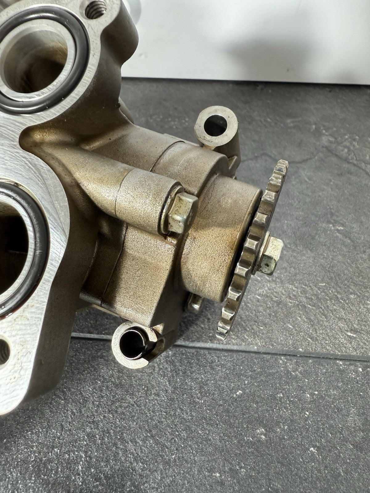 Triumph Street Triple 765 R 2017 Oil Pump Assembly 18498m 2018-2021 OEM