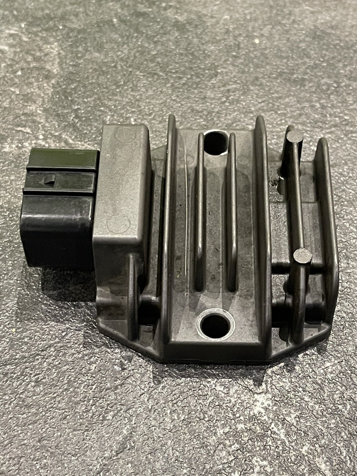 KTM Superduke R 1290 2018 2019 Regulator Rectifier Unit Only 8115 Miles OEM