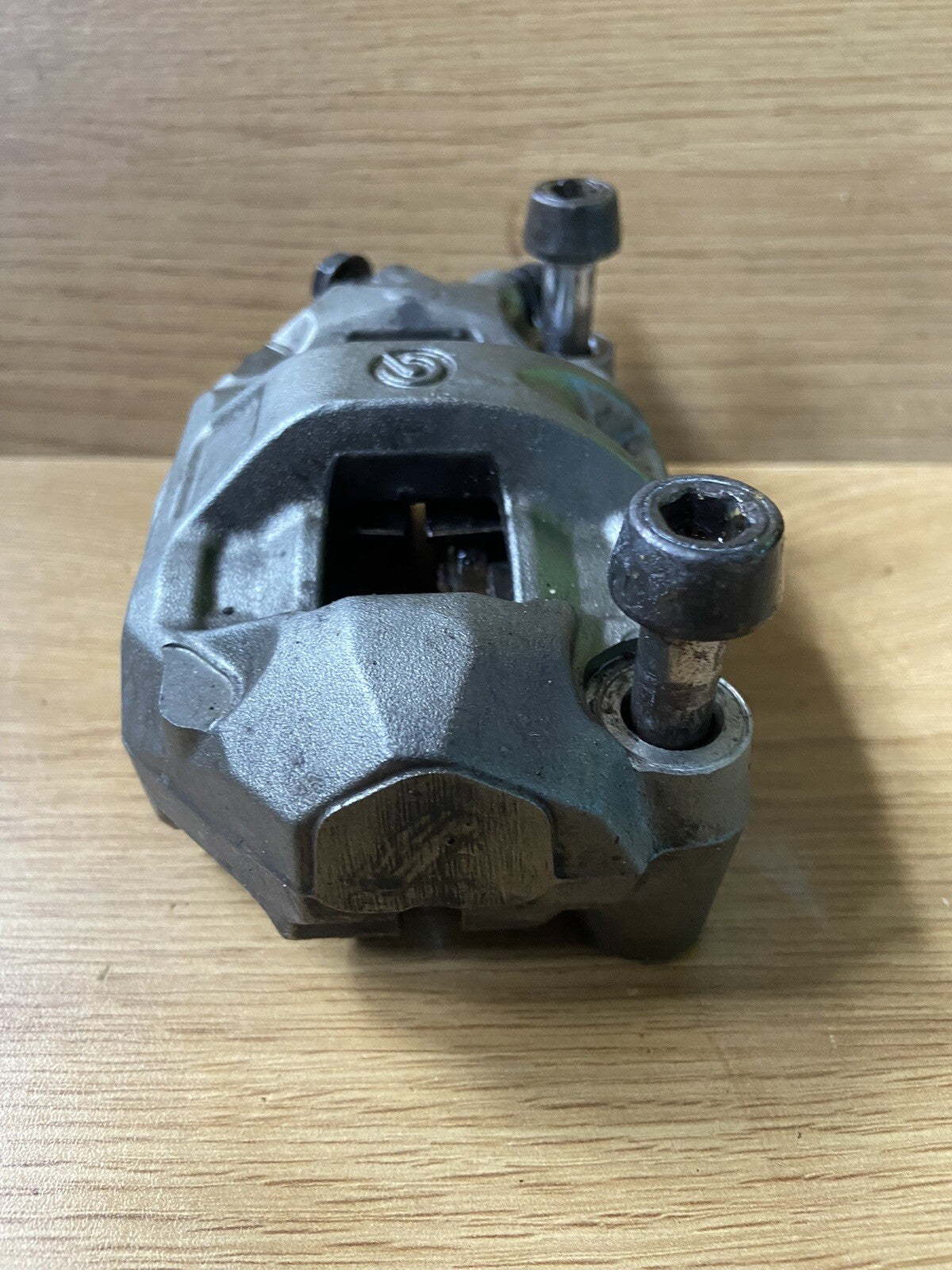 Triumph Street Triple 765 RS BREMBO FRONT BRAKE CALIPERS Brembo Monobloc M50 OEM