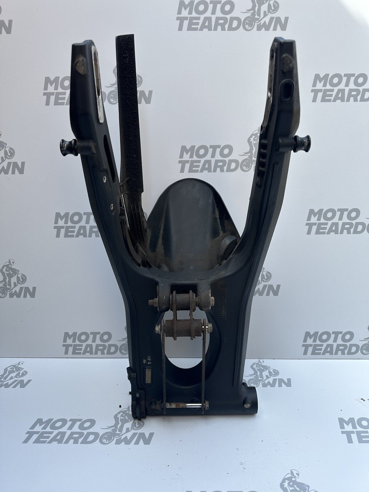 TRIUMPH STREET TRIPLE 765 RS R S REAR SWING ARM T2055605 2017-2019 Swingarm
