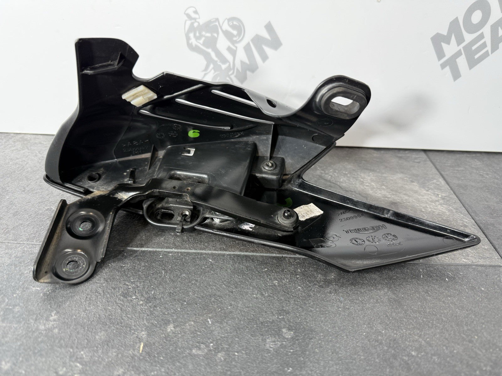 04d526c4-9e72-4803-be94-27b5cee46bbf