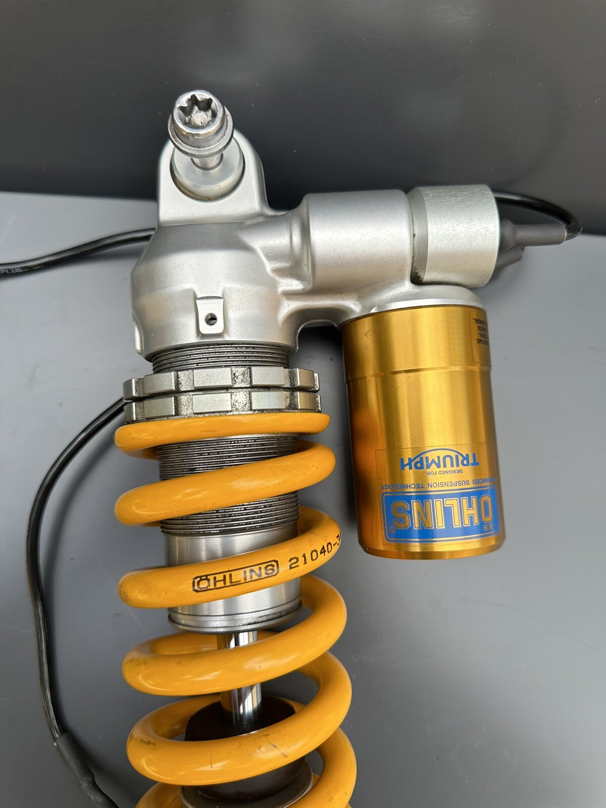 TRIUMPH SPEED TRIPLE 1200 RS 2022 OHLINS ELECTRIC REAR SHOCK ABSORBER *UK ONLY*