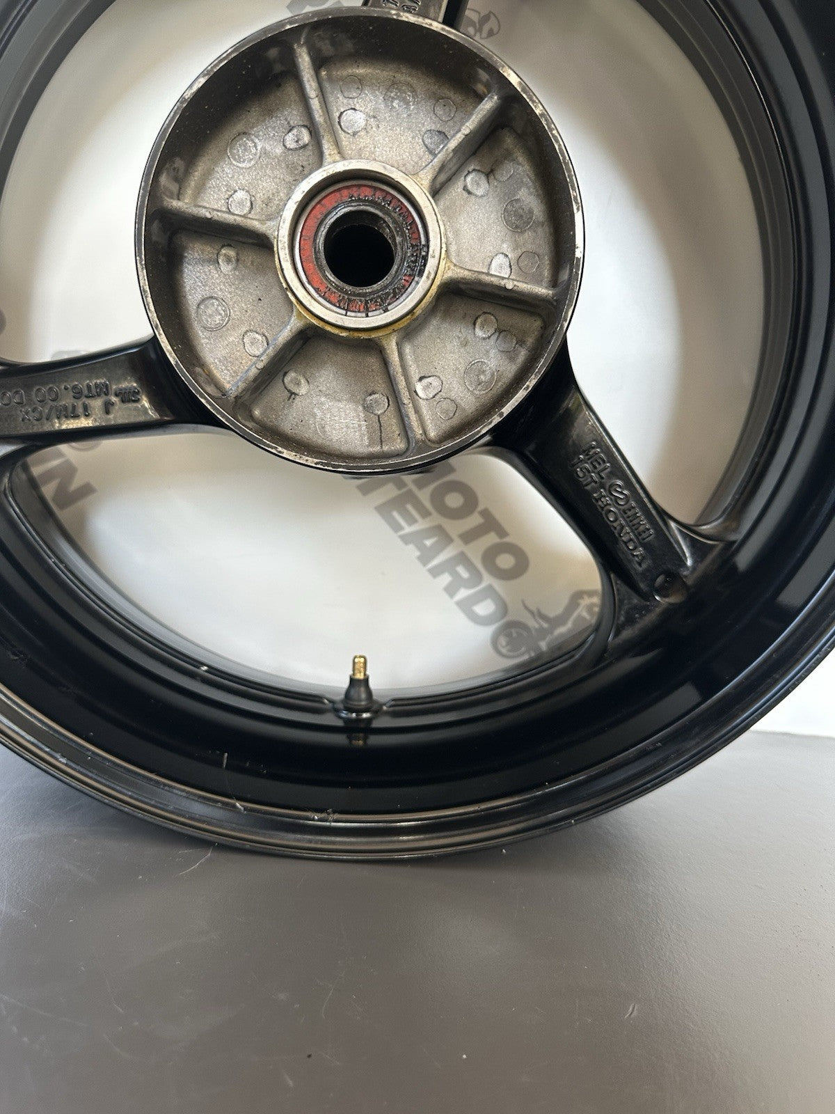 Honda CBR1000RR Rear Wheel Rear Rim 2004 2005 RR4 RR5 CBR1000RR rear Wheel OEM
