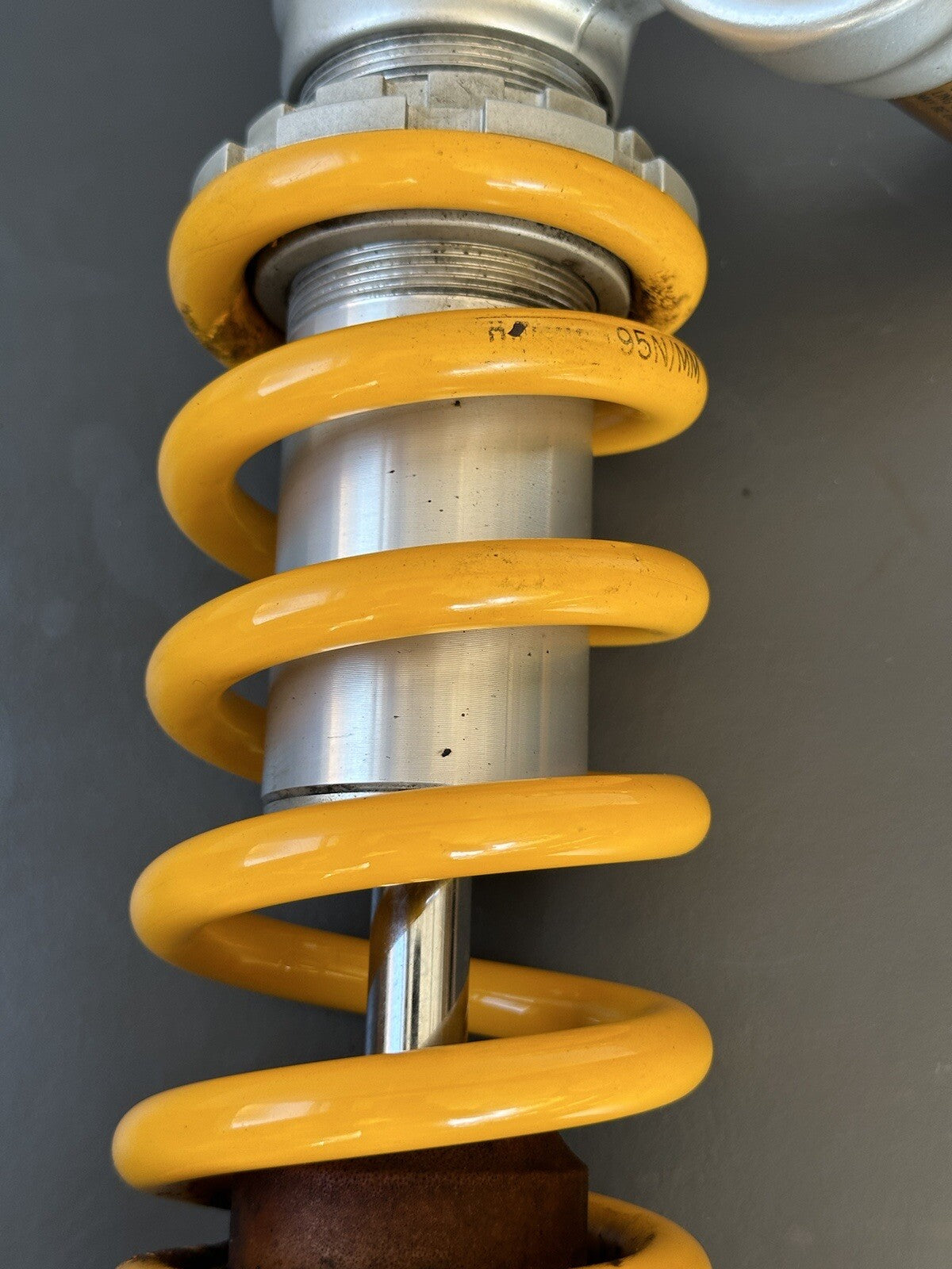 TRIUMPH STREET TRIPLE 765 RS OHLINS REAR SHOCK 2019 - *UK ONLY* 8126m Ohlins