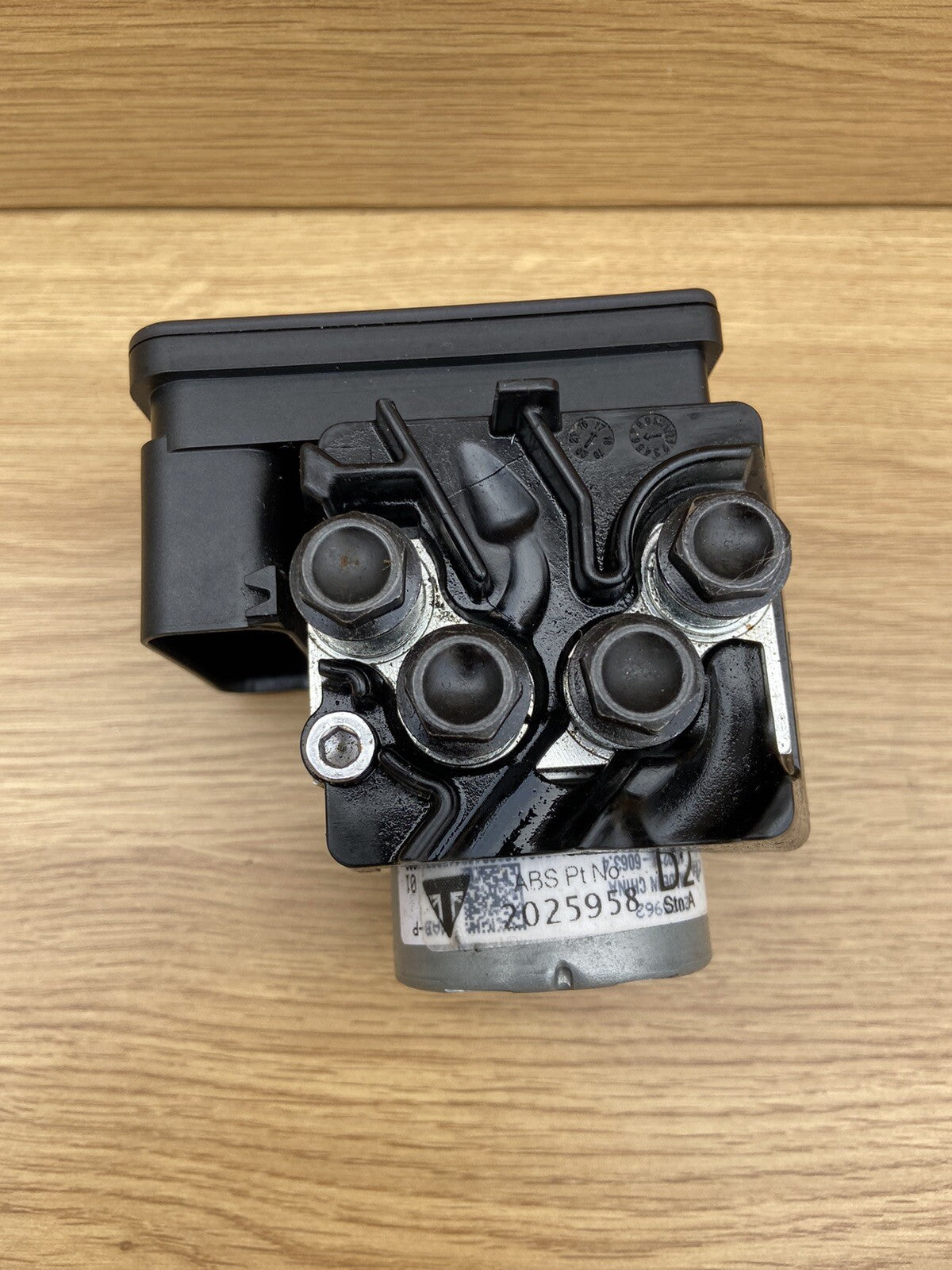 Triumph Street Triple 765 R ABS Pump OEM Triumph Street Triple 765R ABS Pump