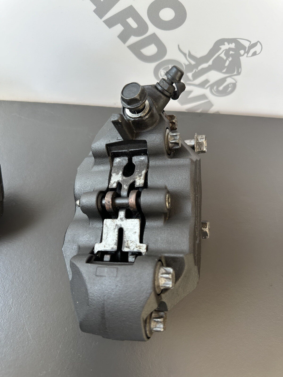Kawasaki Z900 ZR900 2022 front brake calipers pair Kawasaki Z900 Front Calipers