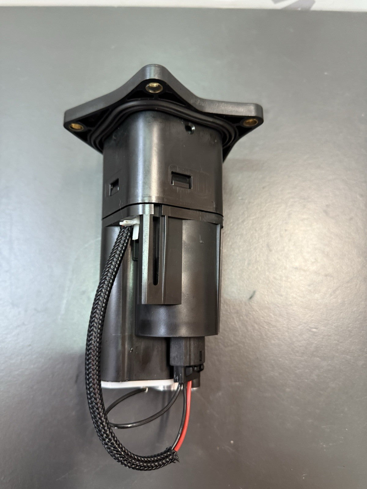 9e943301-c2ff-4210-a2e1-0e8c2f1a7cdb