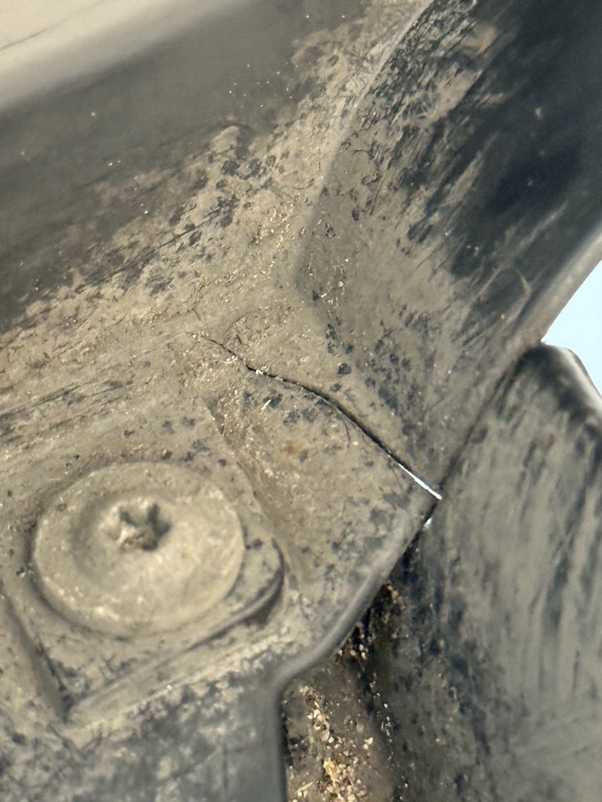 TRIUMPH TRIDENT 660 Front Mudguard Front Fender 2021-2024 T2313121 DESCTRIPTION