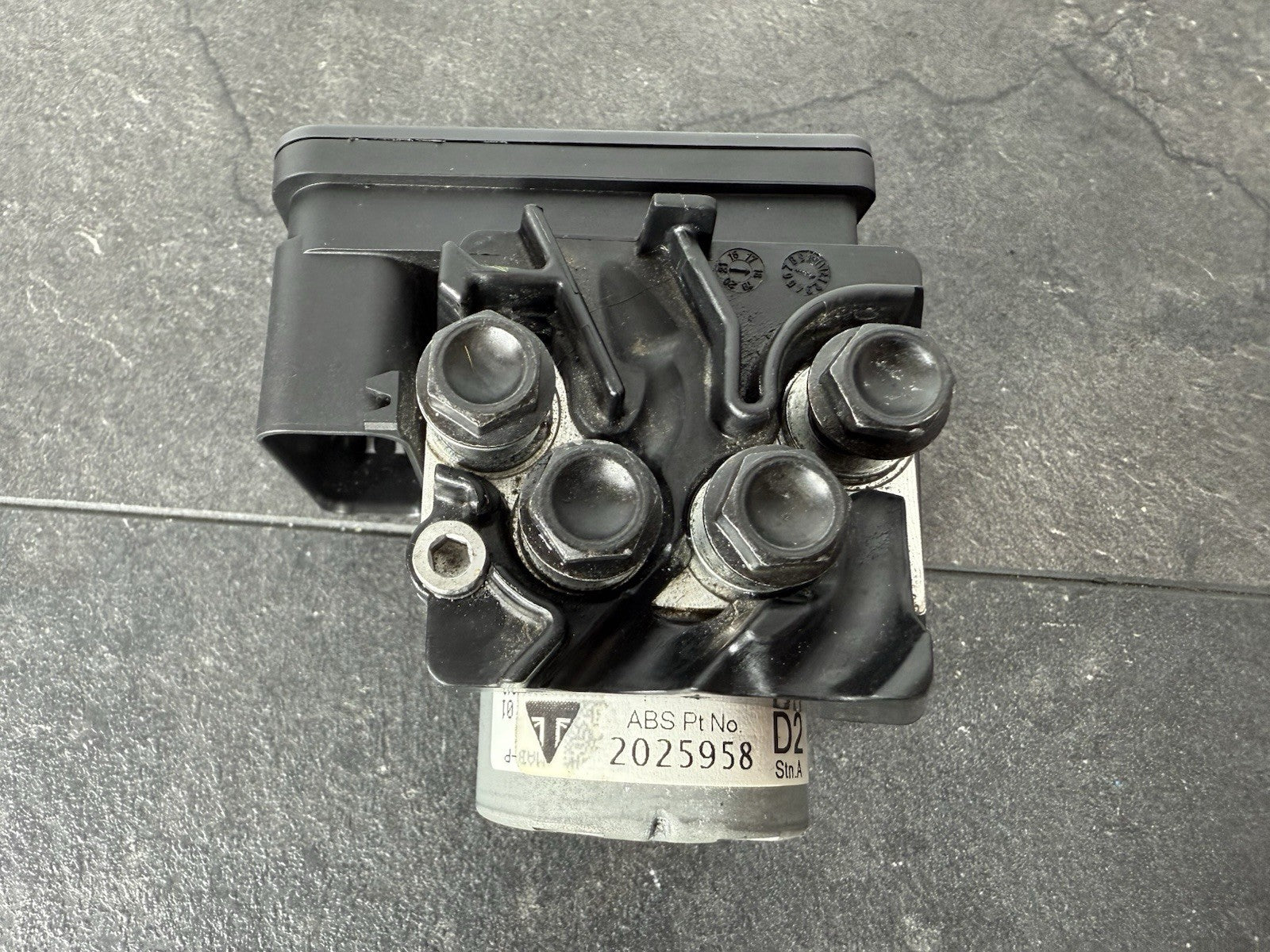 e9cc04c9-f5c8-47f4-b98c-95f6222bf881