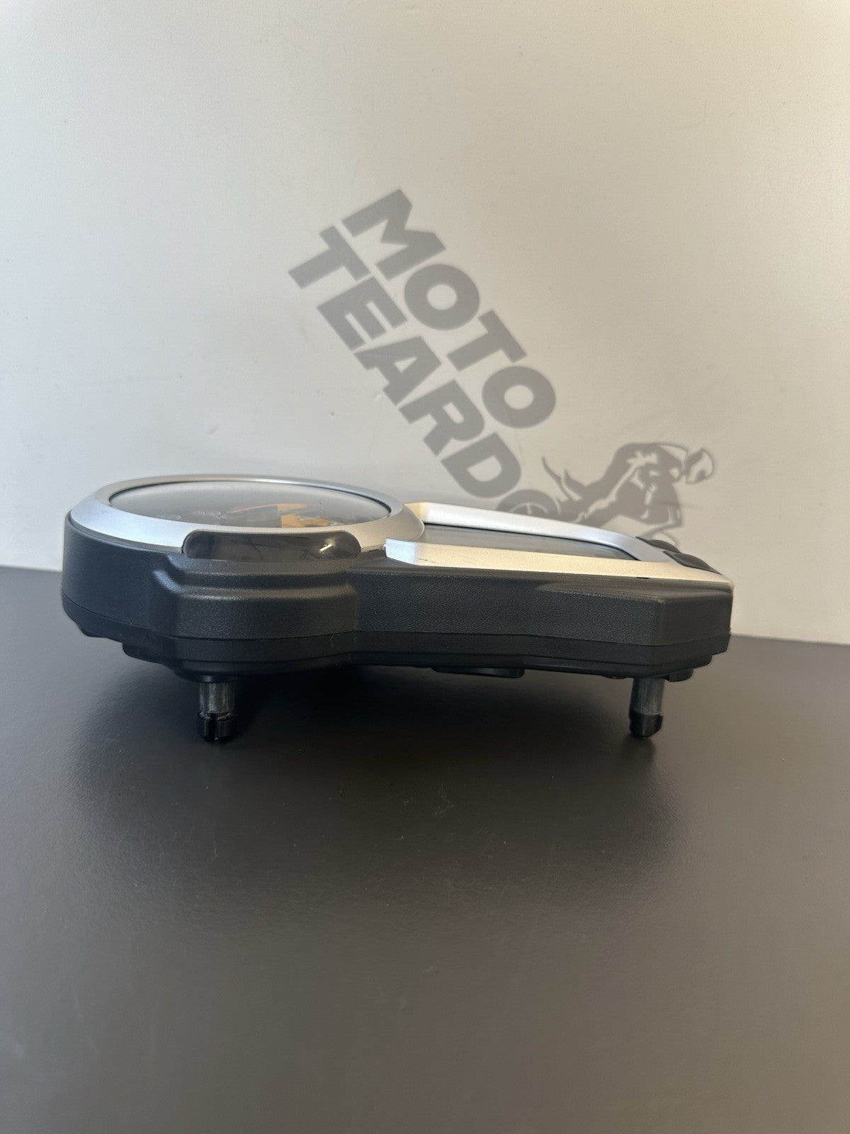 TRIUMPH STREET TRIPLE 675 Speedo Dash Instrument Cluster Clock 2007-2011 2503129