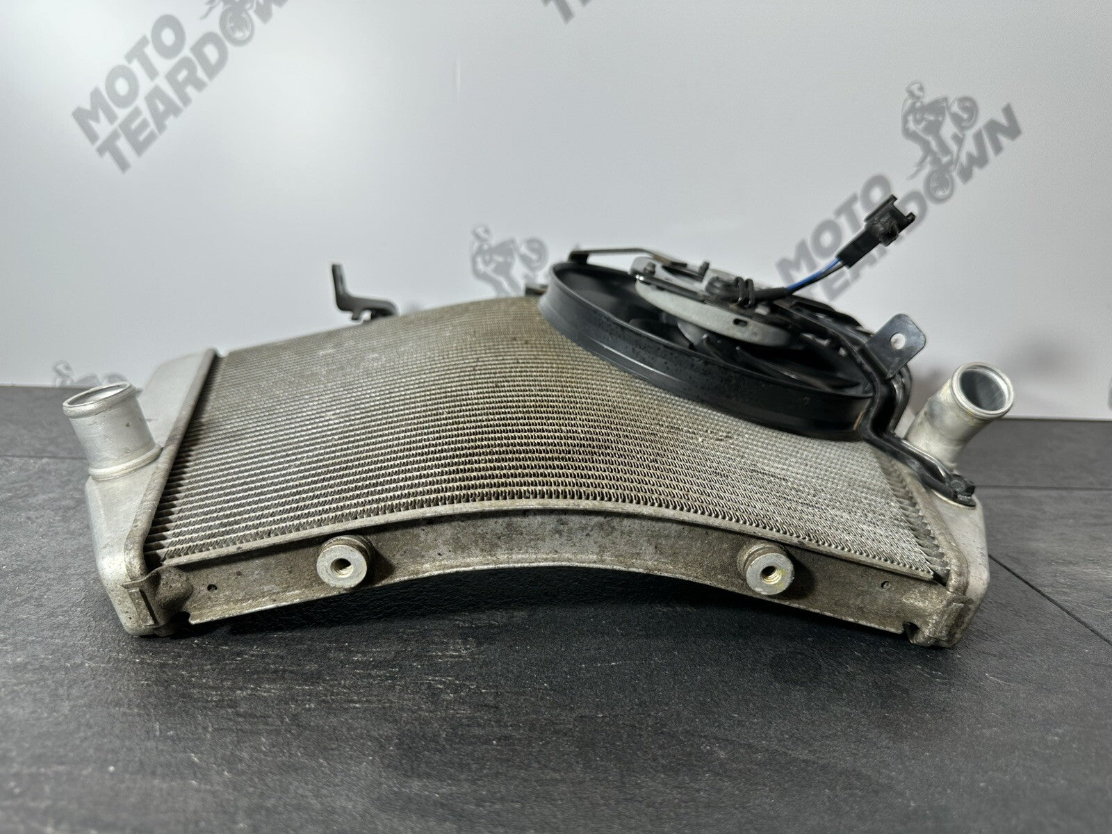 Suzuki GSXR 1000 2014 Radiator Coolant Radiator 22774 Miles 2009-2016 OEM