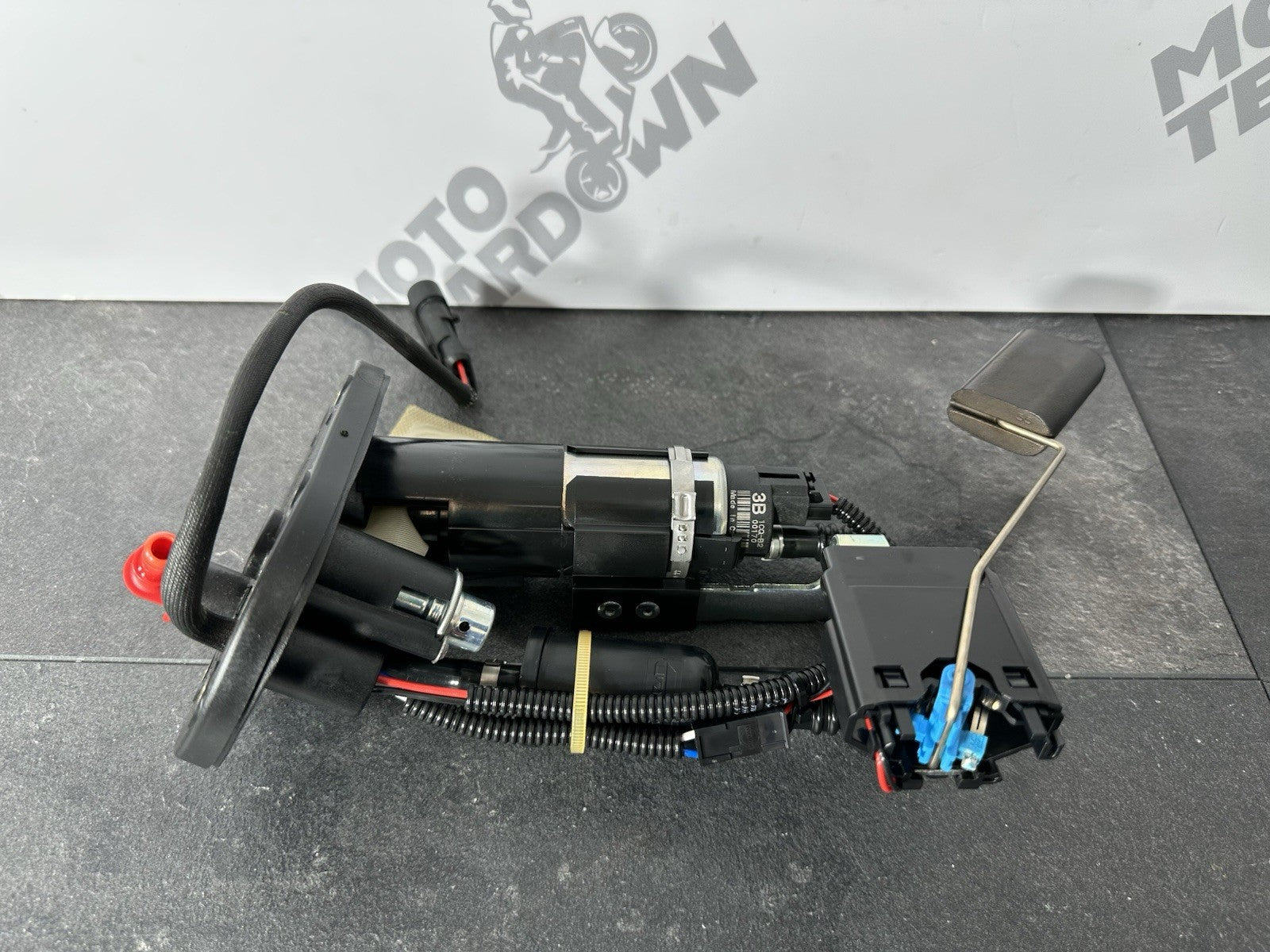 Aprilia RS660 2021 Fuel Pump Petrol Pump Only 6220 Miles 2022-2025 OEM *UK ONLY*