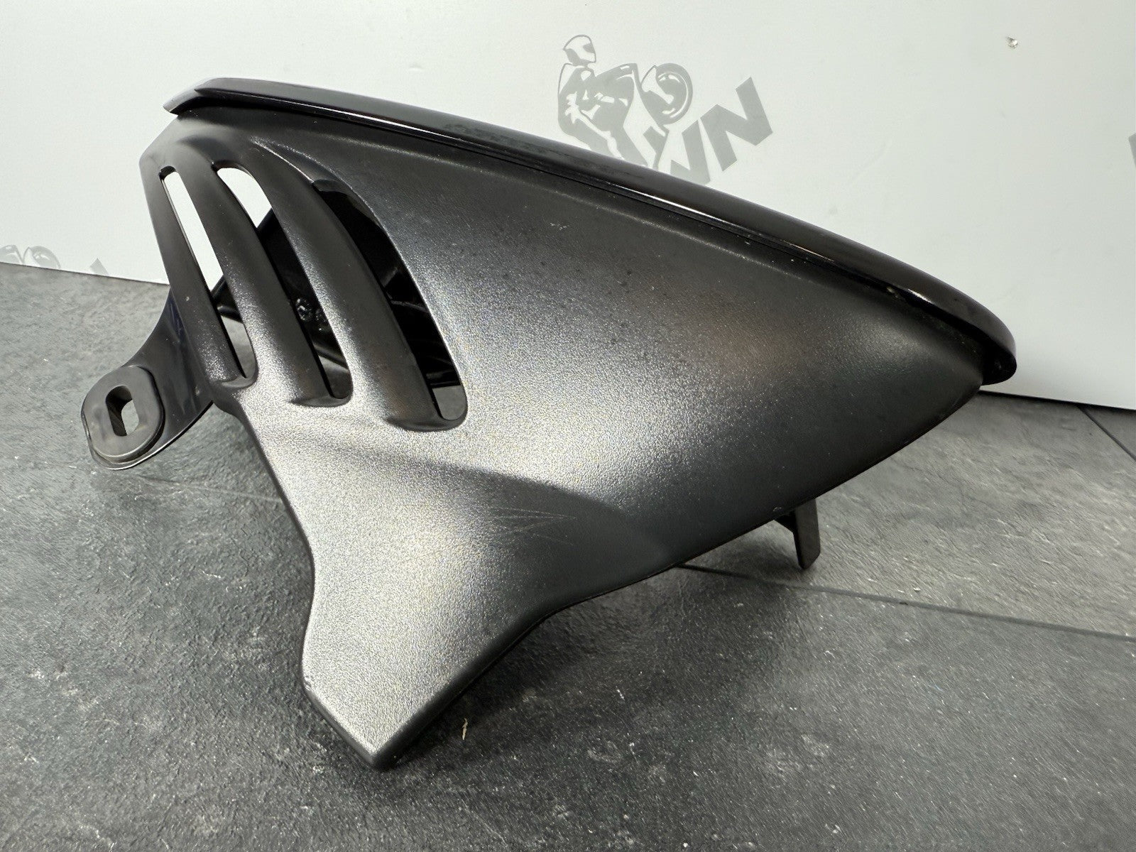 cb512fd2-5b70-4a4c-84f8-543cc7d81838