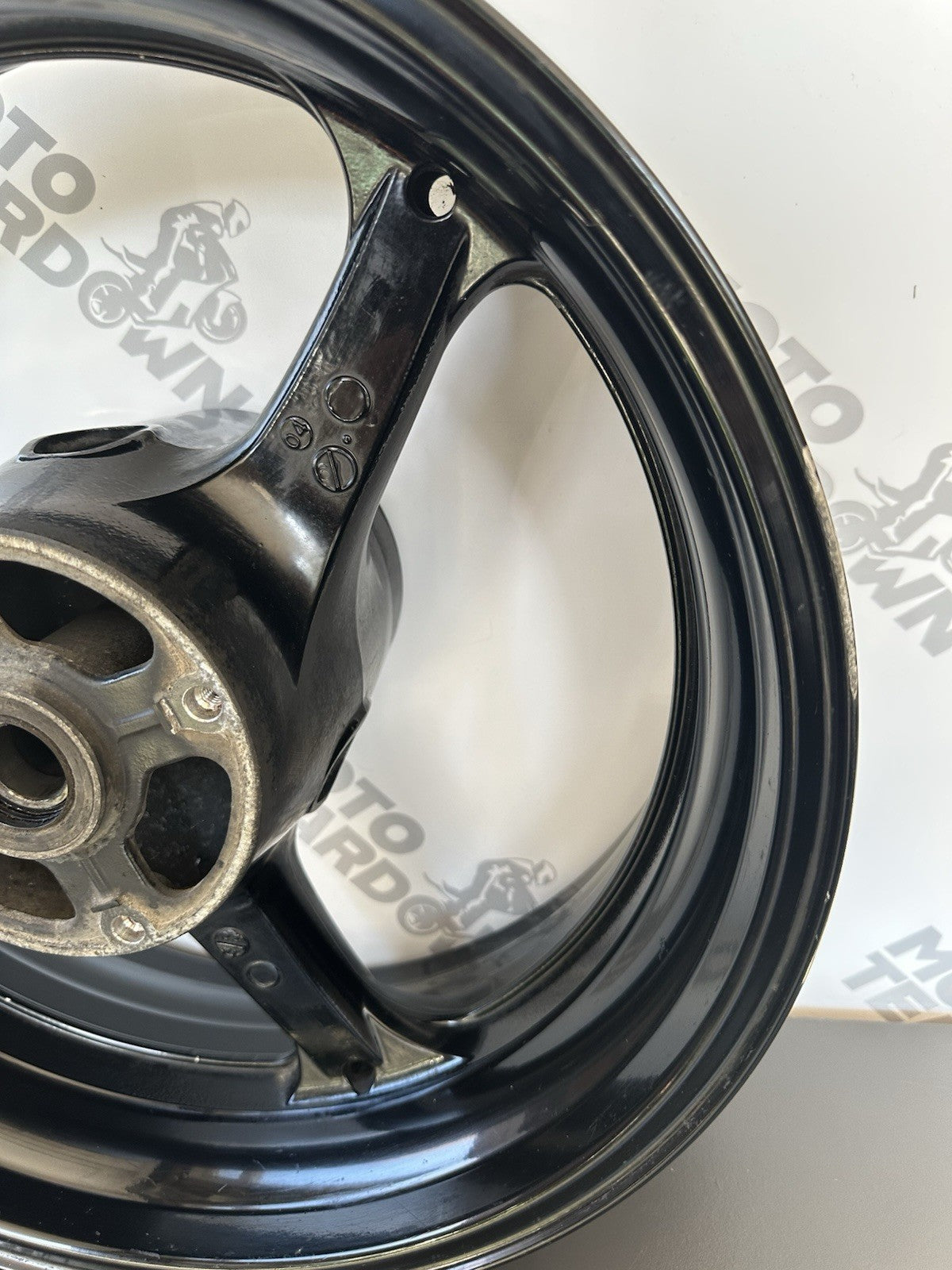 Honda CBR1000RR Rear Wheel Rear Rim 2004 2005 RR4 RR5 CBR1000RR rear Wheel OEM